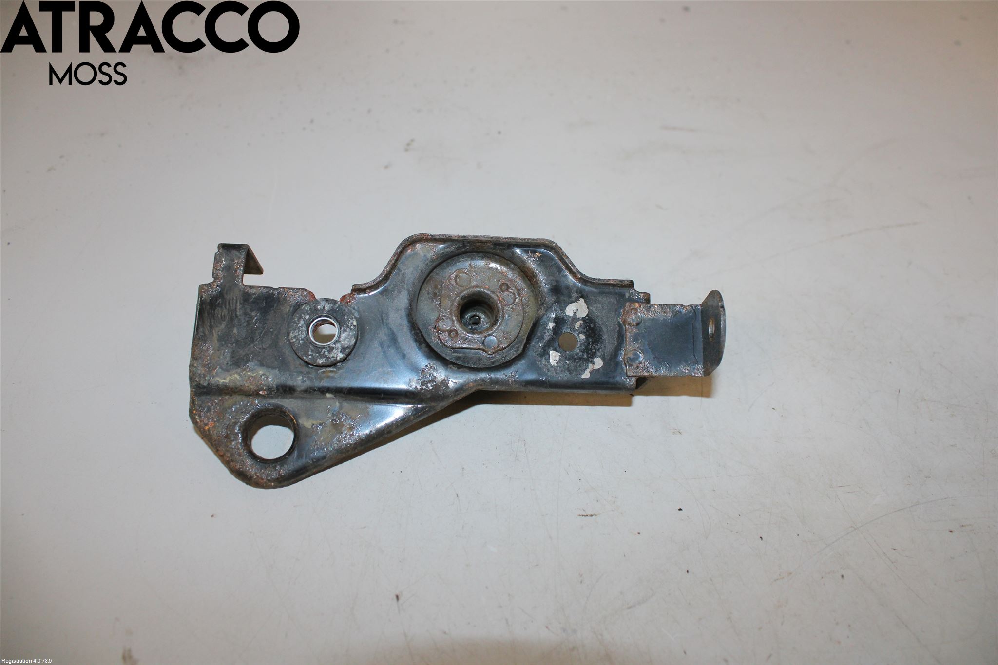 Toyota RAV4 13-18 Kylarfäste-Ram-Balk