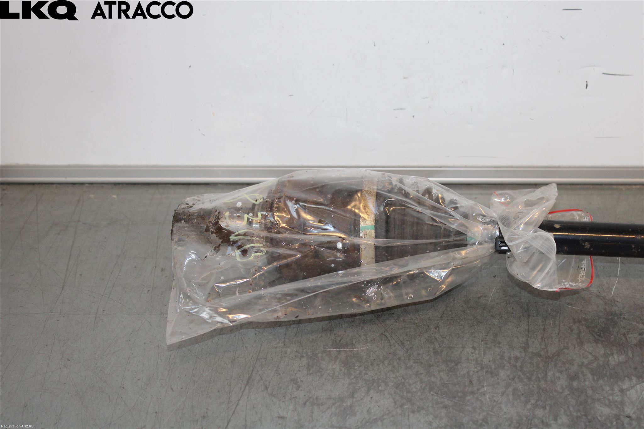BMW 2 F45 Active Tourer 14-21 Drivaxel Bak Vänster