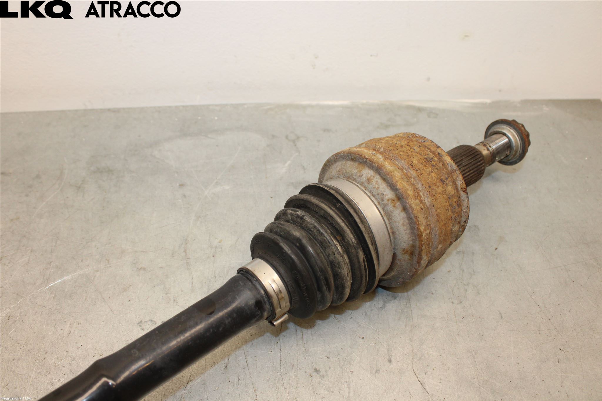 Volkswagen VW TRANSP/CARAVELLE (T5) 04-15 Drivaxel Bak Höger