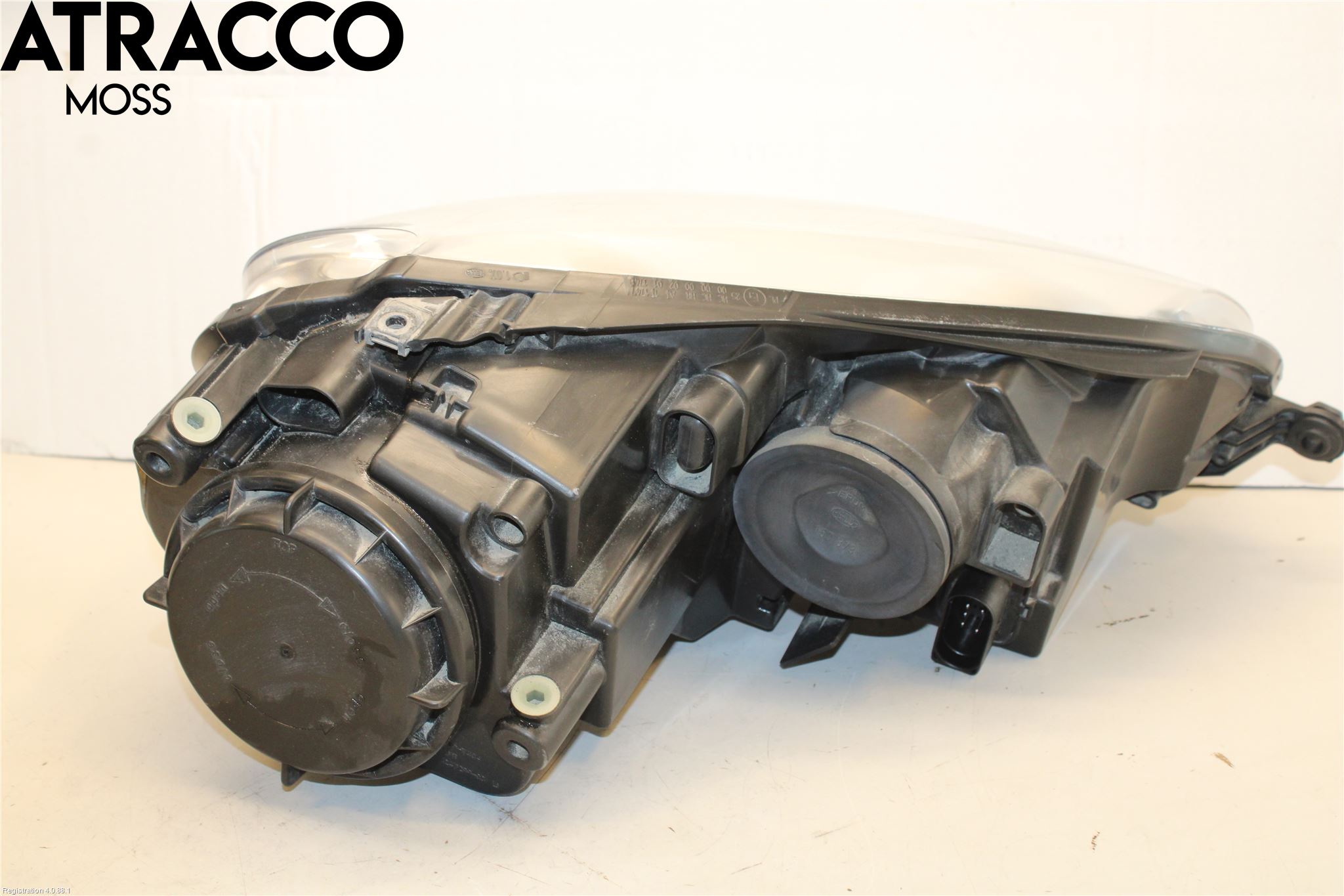 Volkswagen VW GOLF V 04-09 Strålkastare Vänster