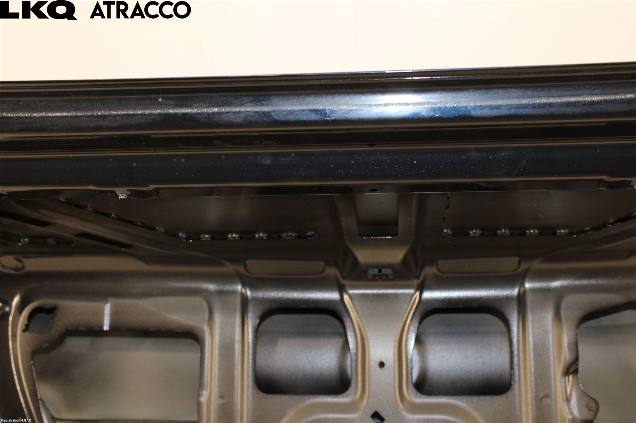 BMW 5 F10/F11/F18 09-17 Baklucka (Ej Med Ruta)