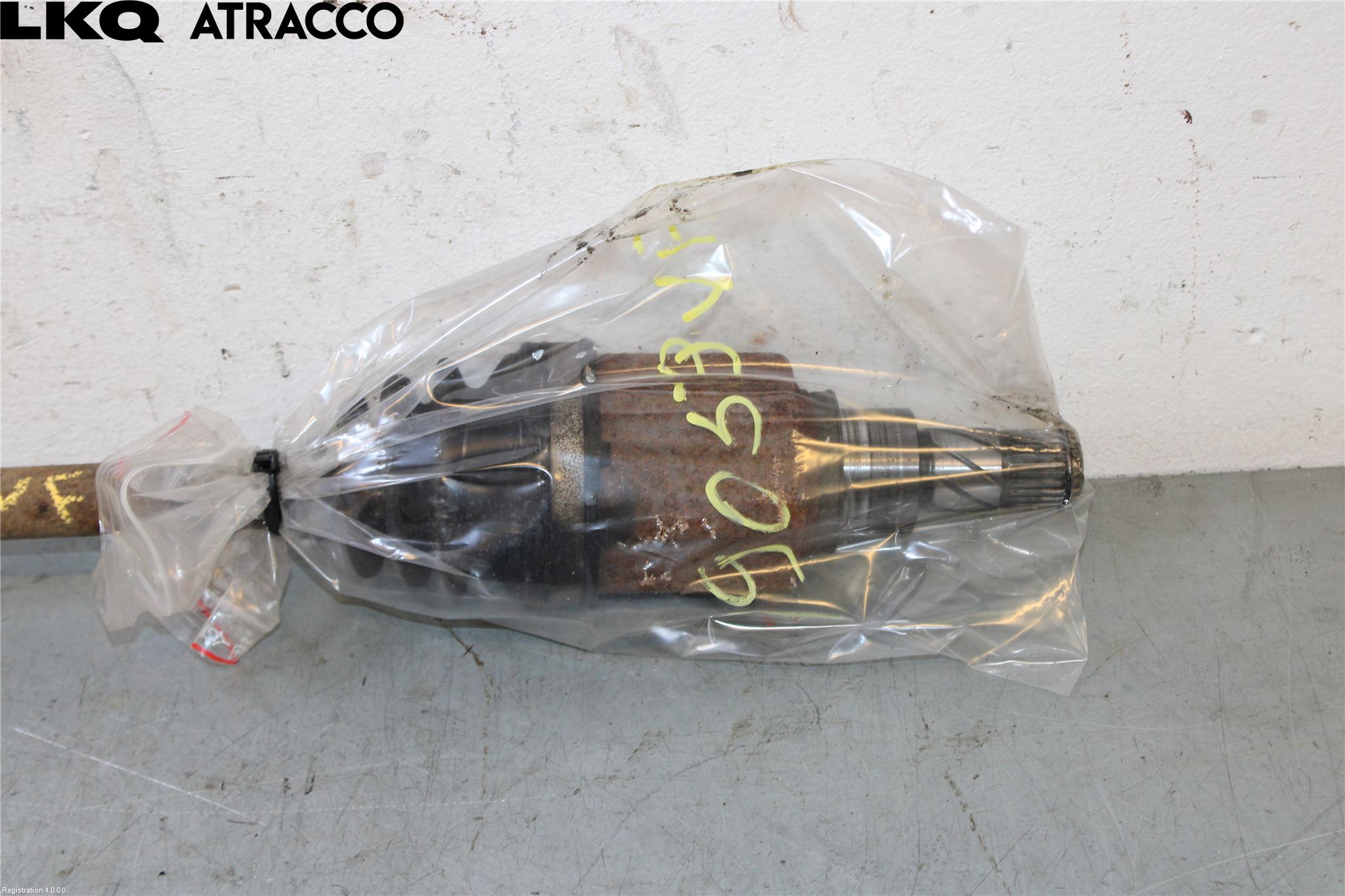 Nissan JUKE 10-14 Drivaxel Fram Vänster