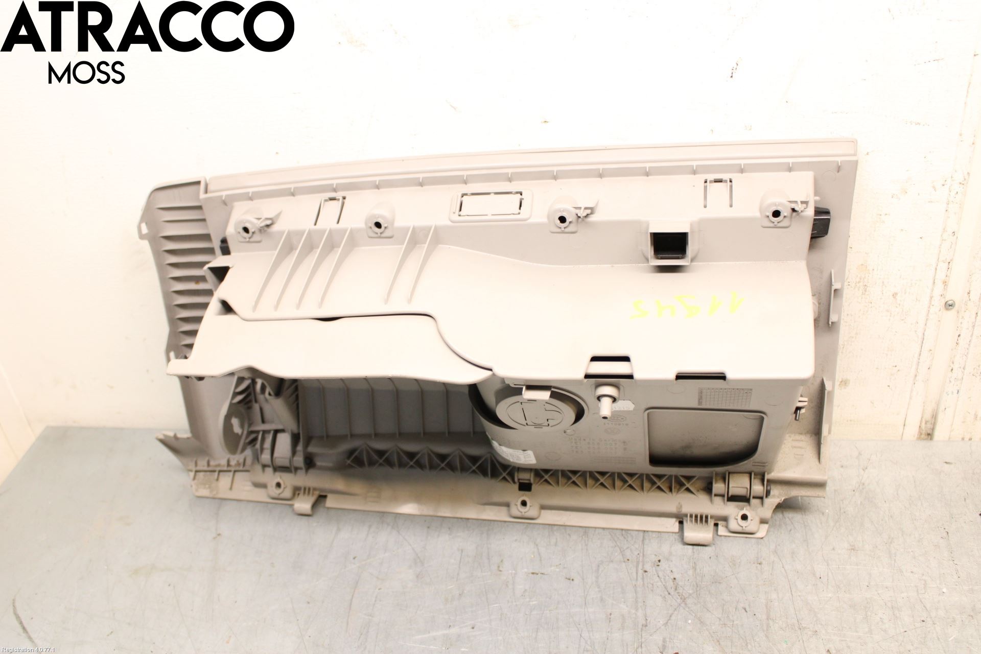 Volkswagen VW TRANSP/CARAVELLE (T6) 16-22 Handskfack