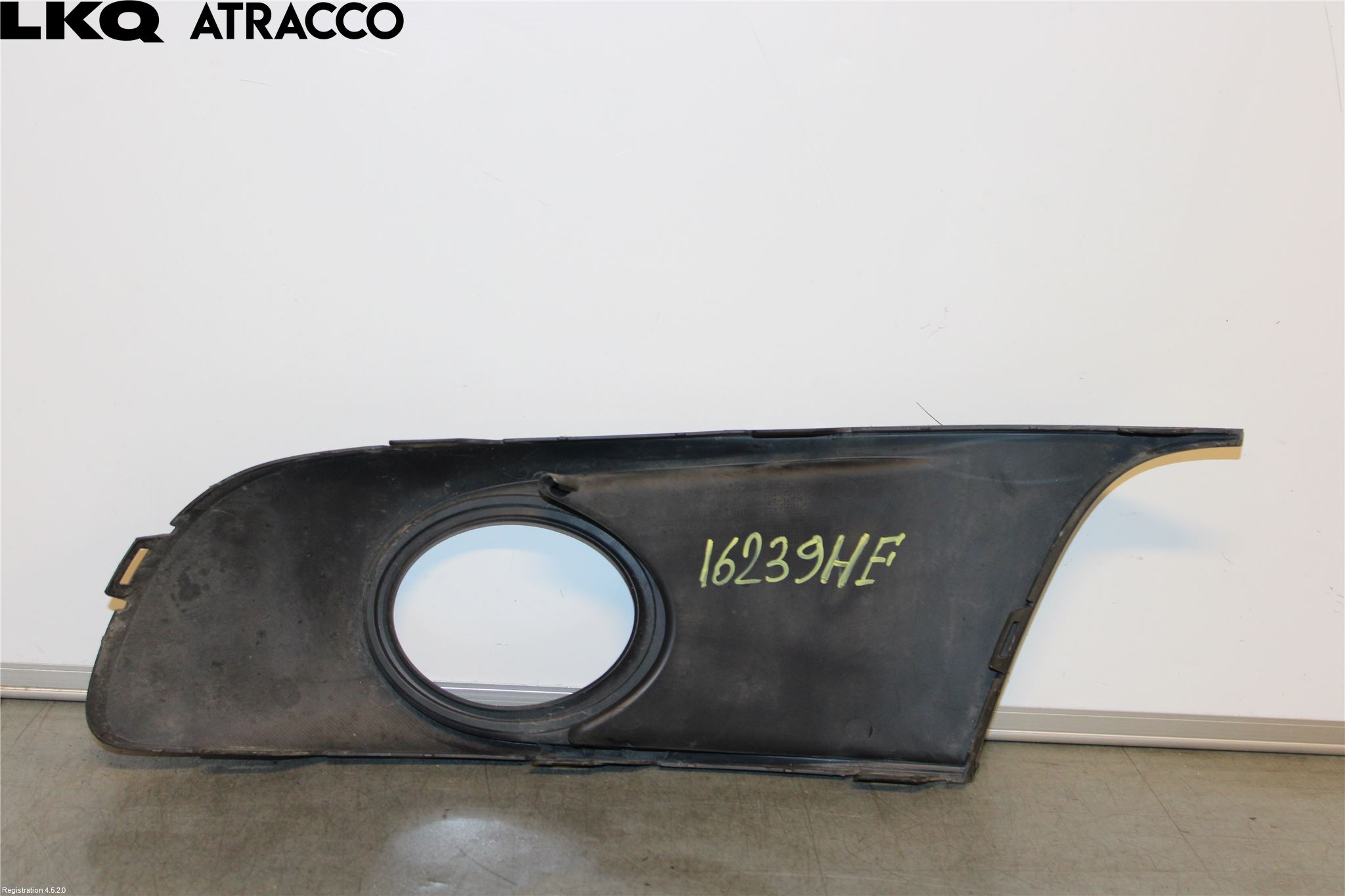Volkswagen VW TOURAN 10-15 Dimljussarg Fram