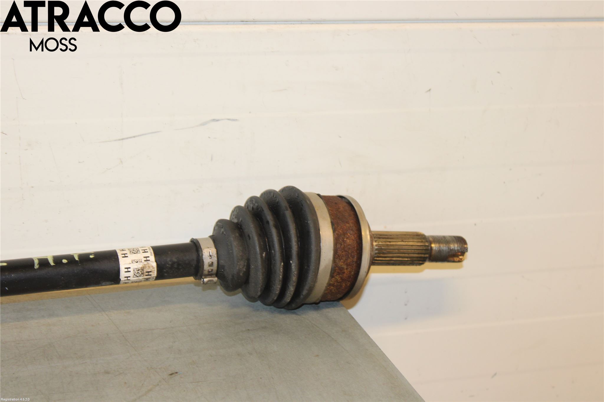 Toyota YARIS XP21 20- Drivaxel Fram Höger