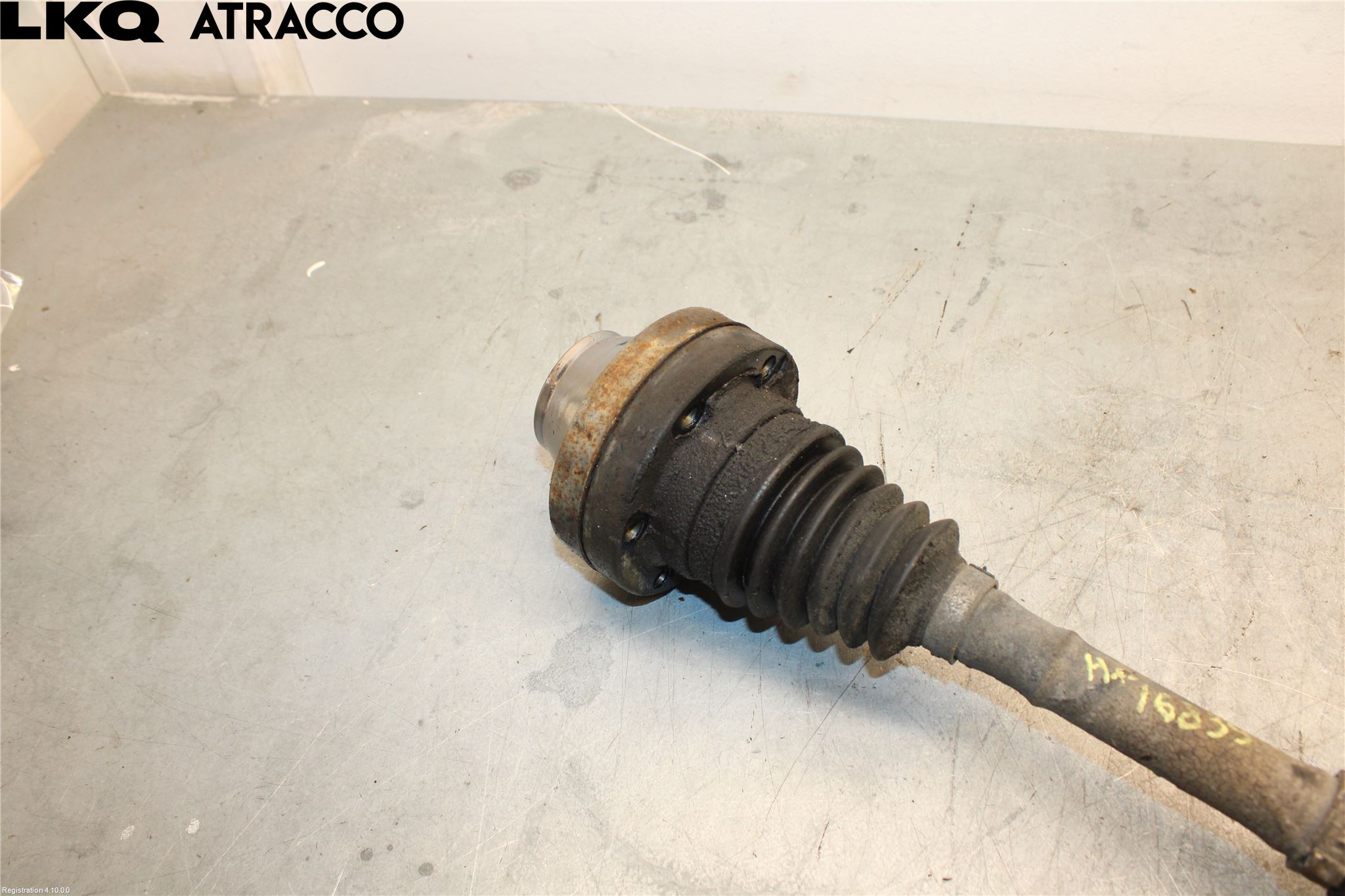 Porsche CAYENNE 03- Drivaxel Fram Höger