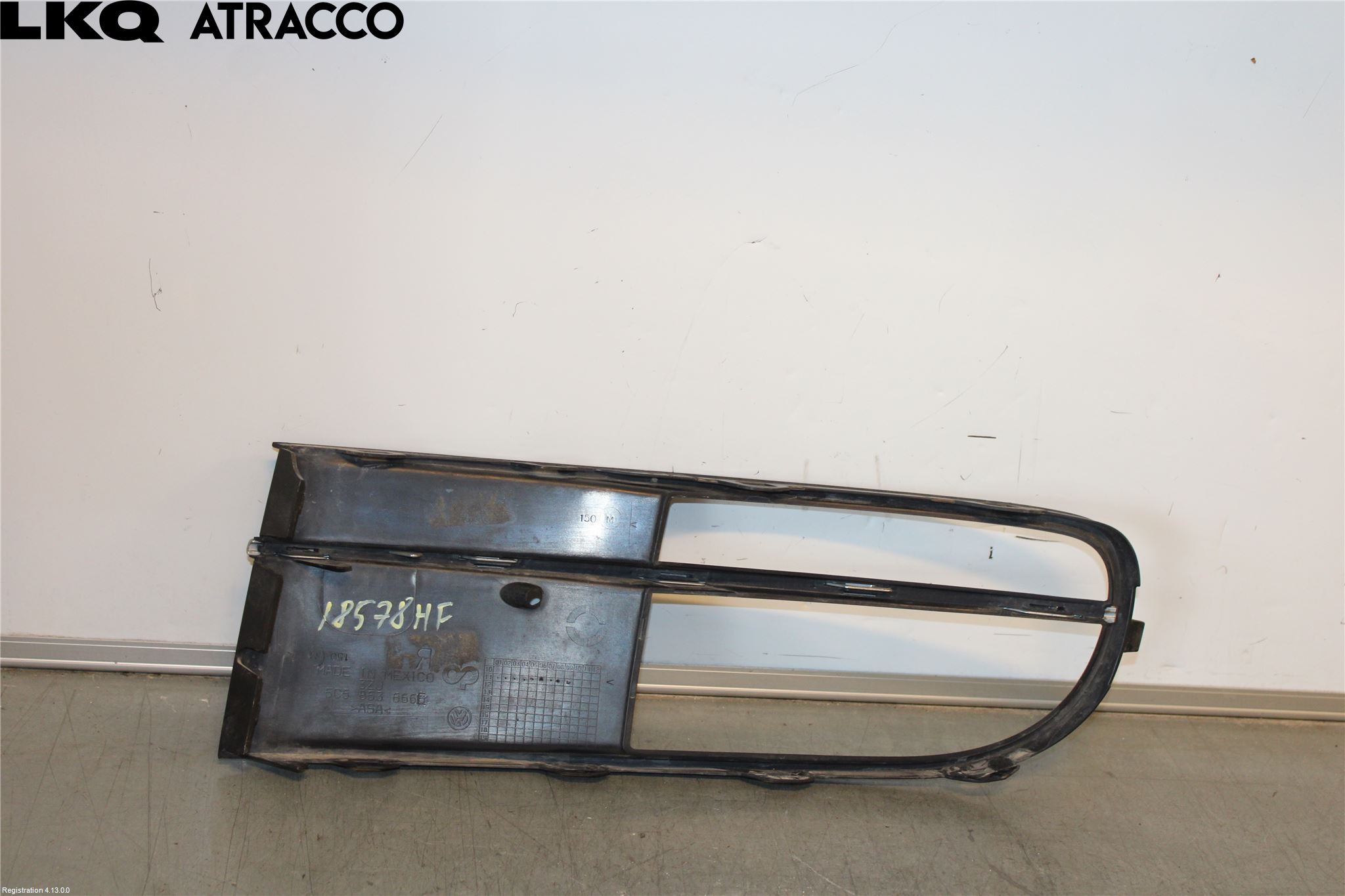 Volkswagen VW BEETLE 12- Dimljussarg Fram