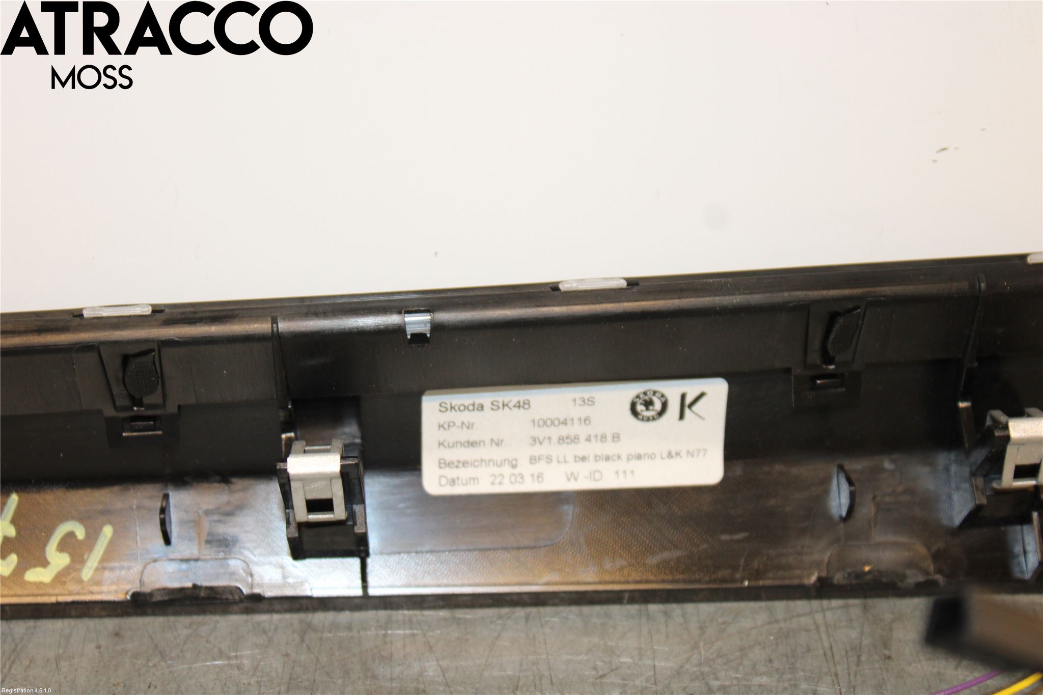 Skoda SUPERB 16-24 Instrumentbräda Inlägg-Dekorlist
