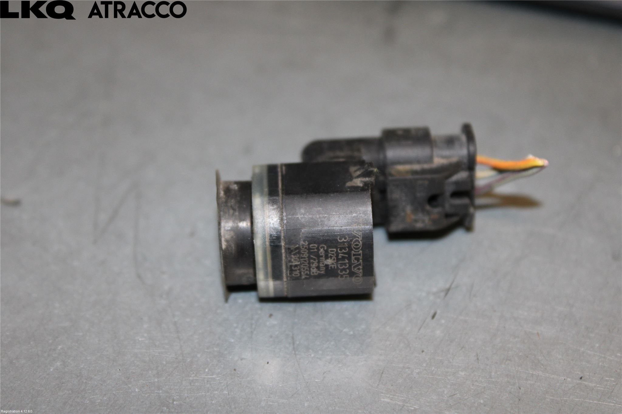 Volvo V40 12-19 Parkeringshjälp Frontsensor
