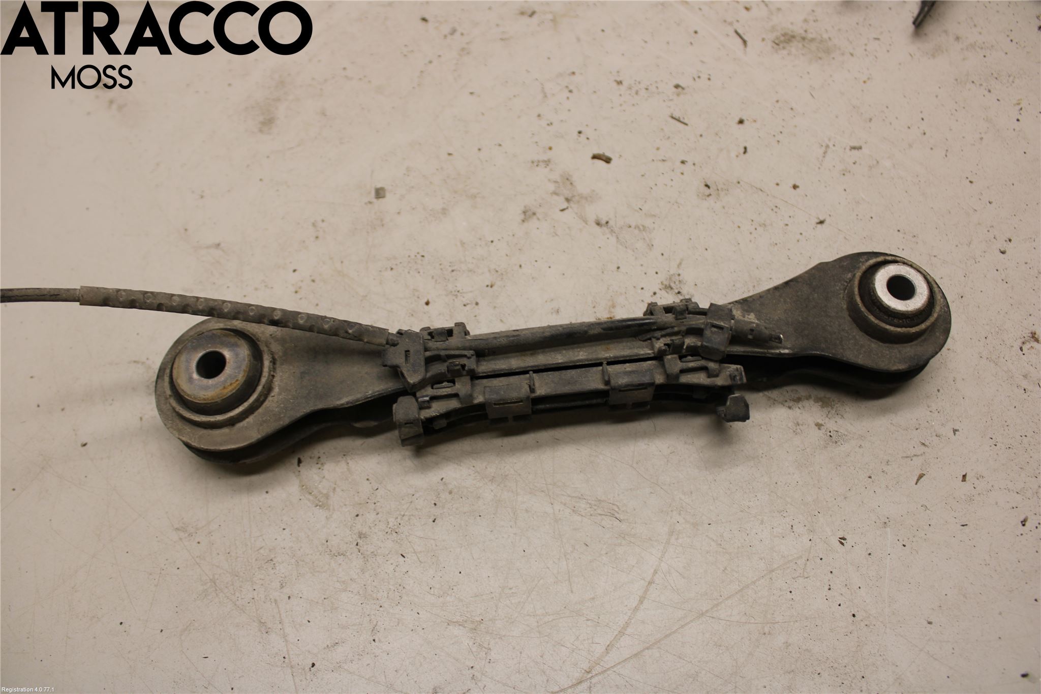 BMW 3 F30/F31/F80 12-19 Bärarm Bak Höger