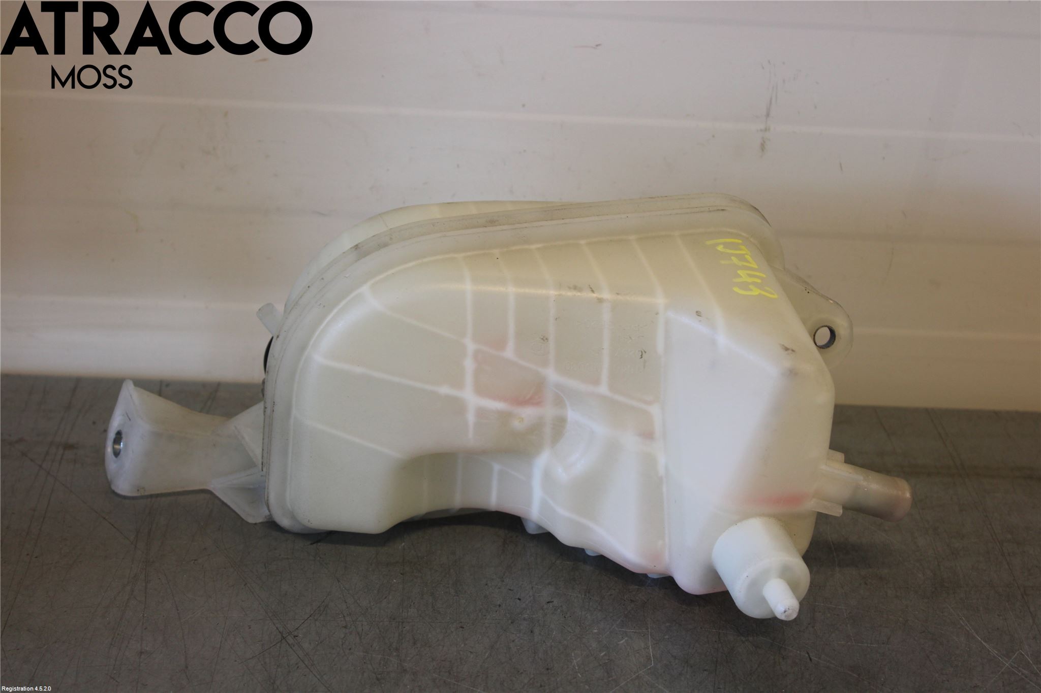 Toyota AURIS 13-19 Expansionstank