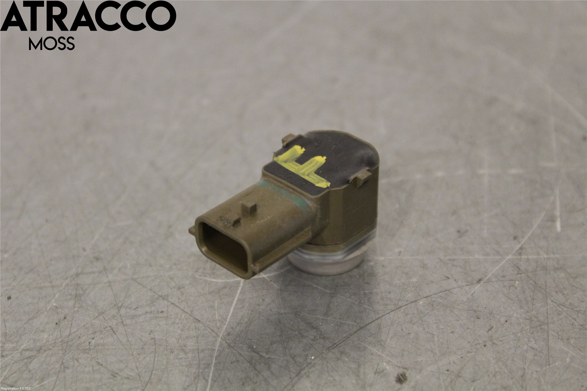 Nissan LEAF 18- Parkeringshjälp Frontsensor