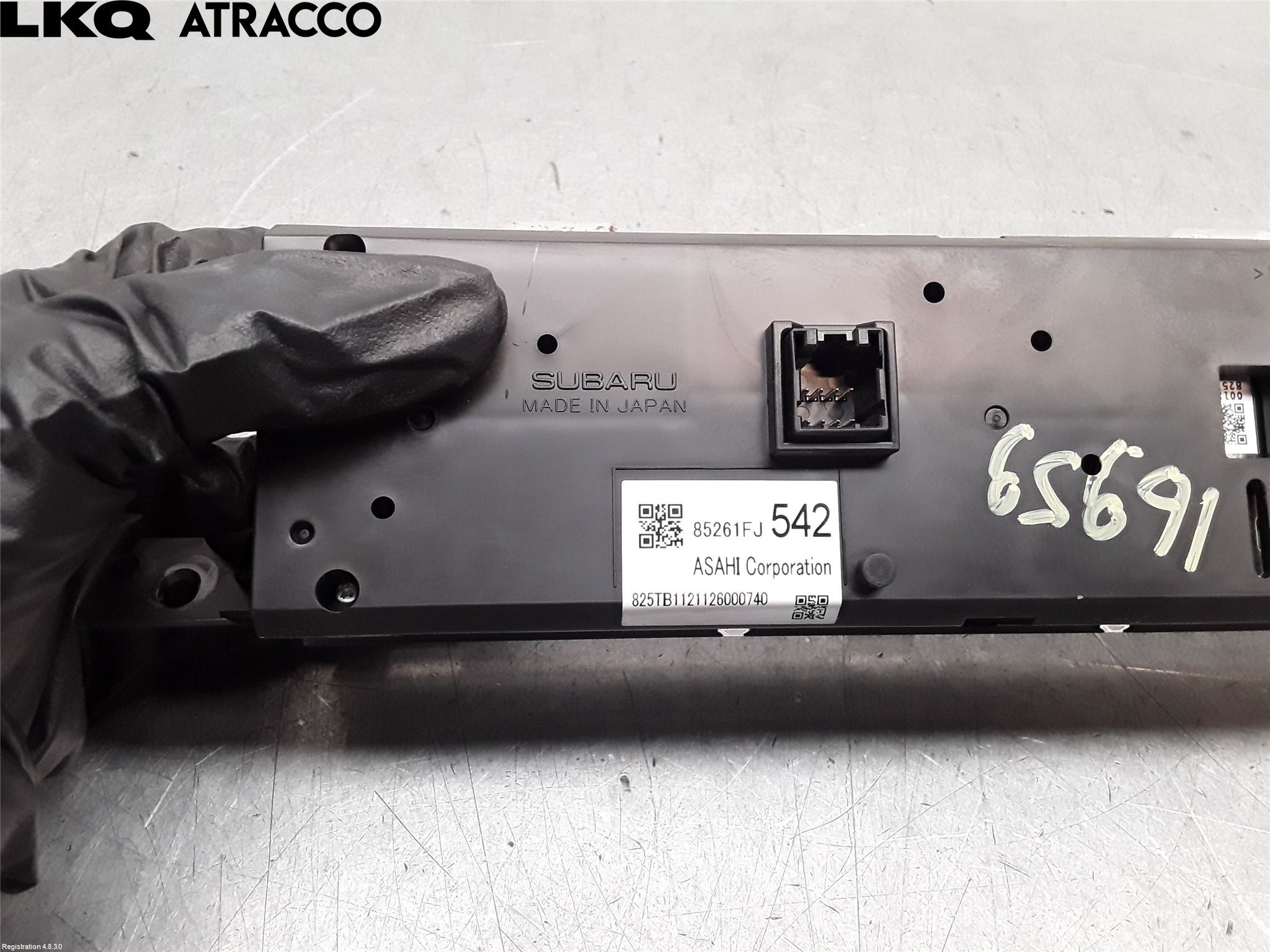 Subaru XV 12-17 Instrumentkonsoll Mitt