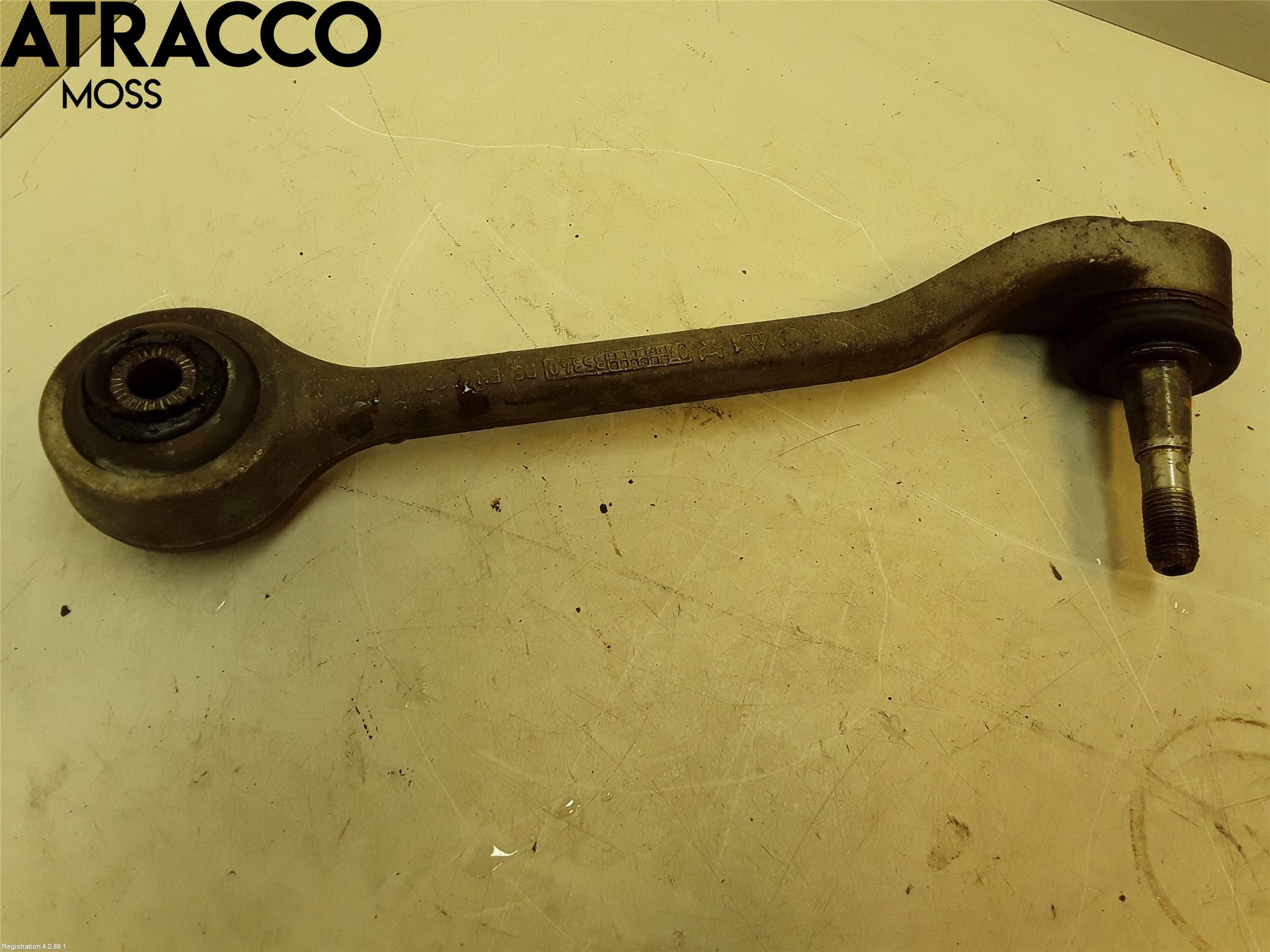 BMW 5 E60/61 Sed/Tou 02-10 Bärarm Fram Undre Hö
