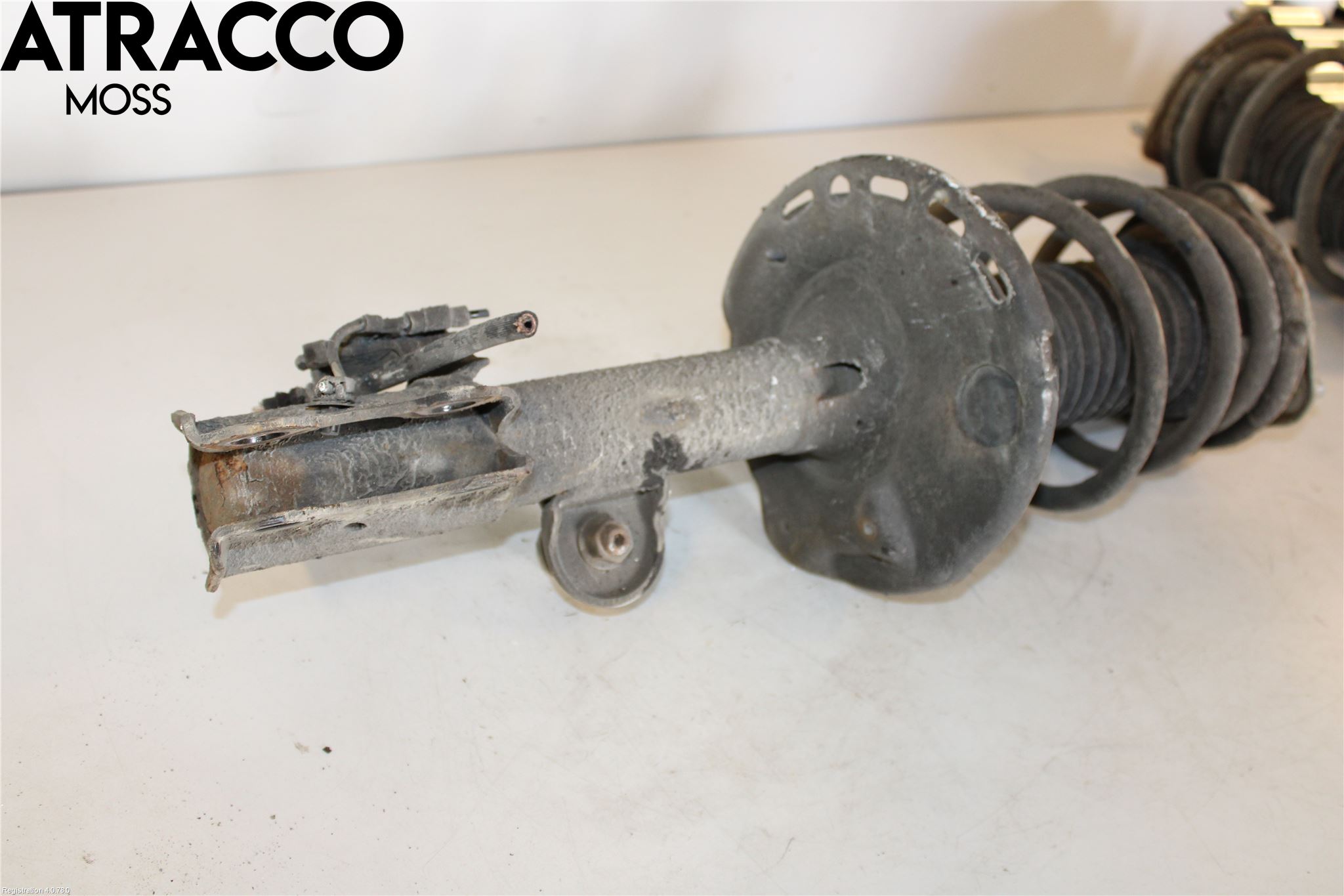 Toyota RAV4 13-18 Fjäderben Fram Höger
