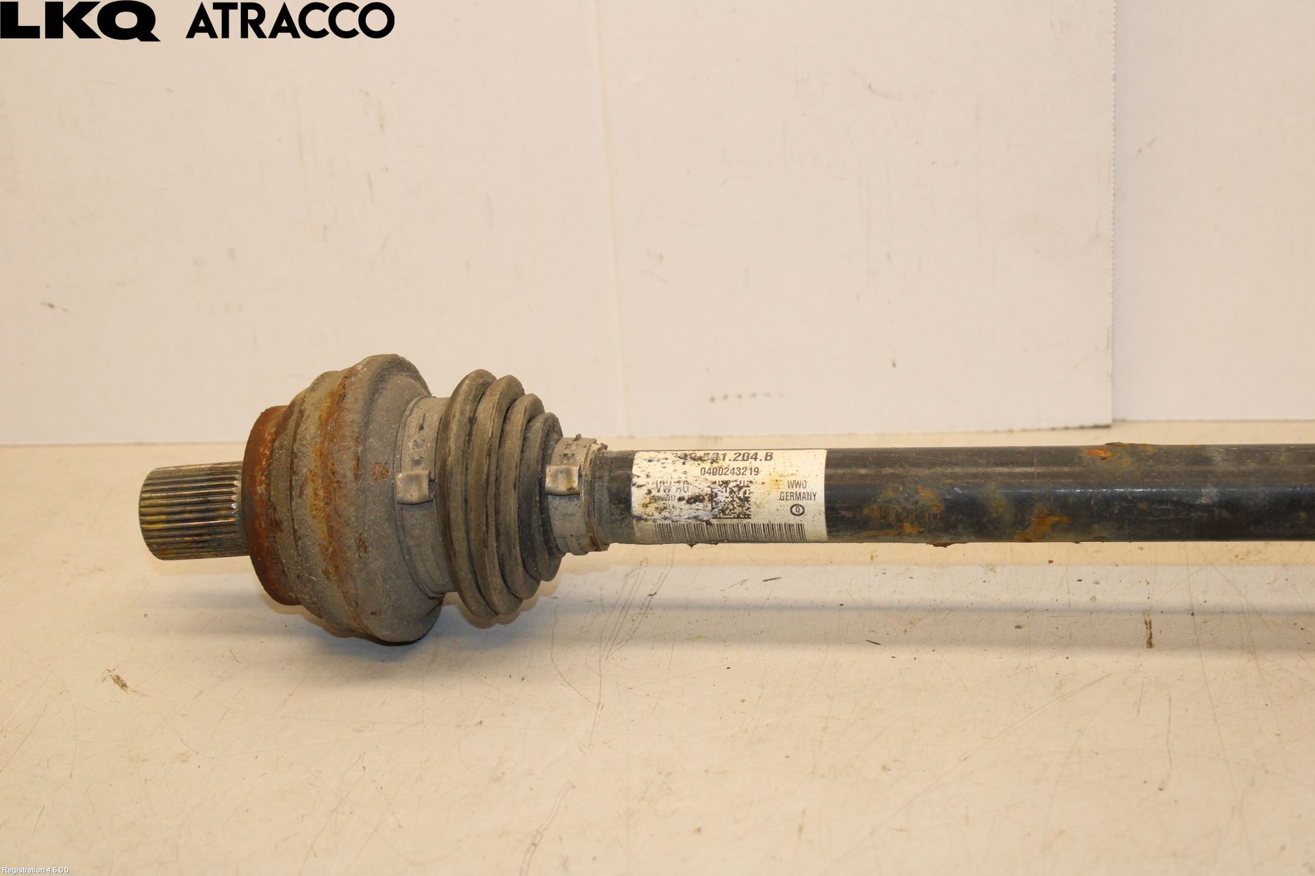 Skoda SUPERB 16-24 Drivaxel Bak Höger