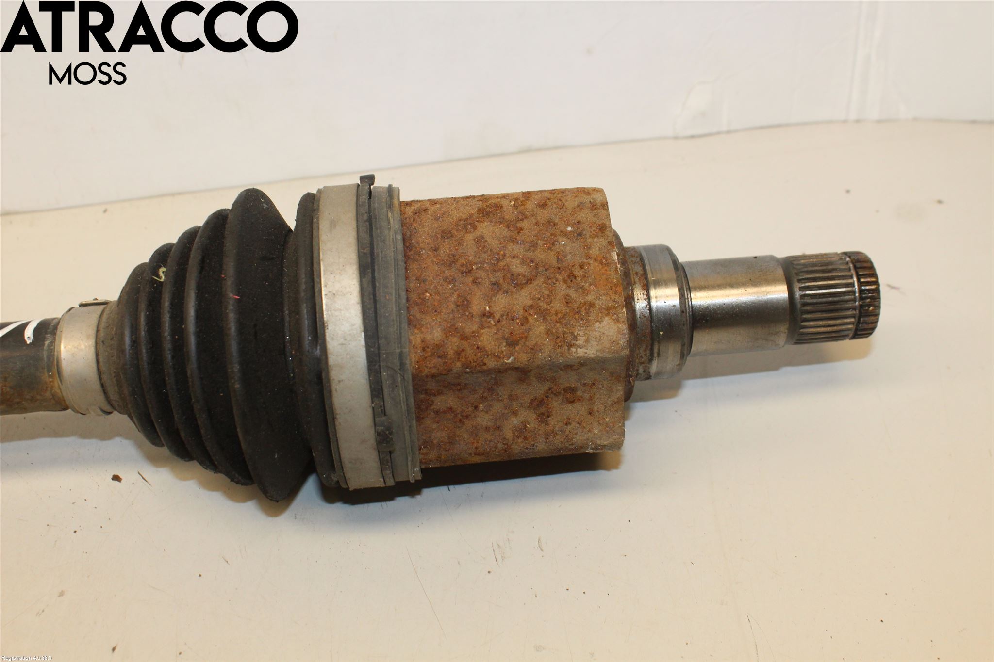 Volkswagen VW UP! / E-UP! Drivaxel Fram Vänster