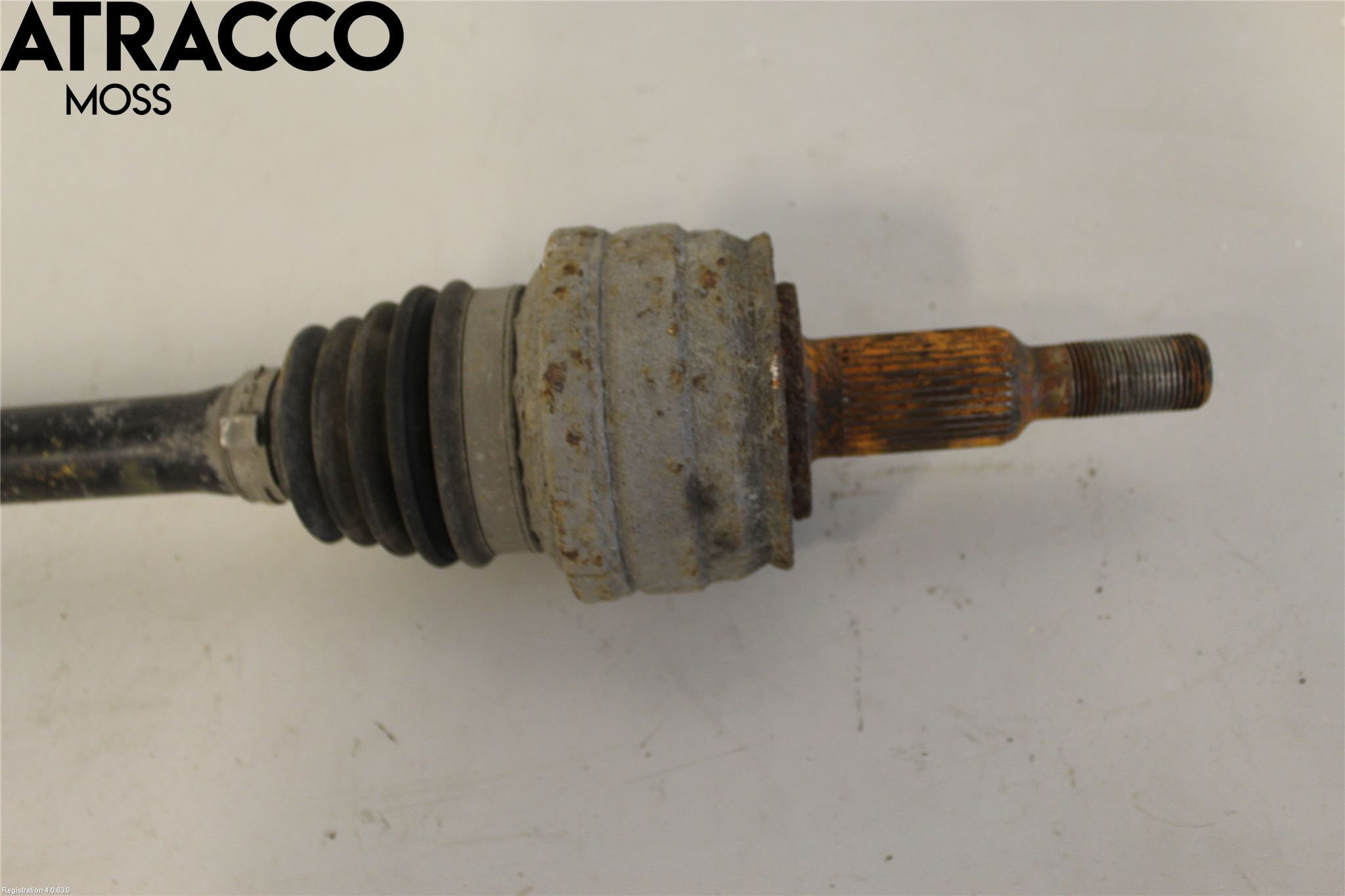 Volkswagen VW TRANSP/CARAVELLE (T5) 04-15 Drivaxel Bak Höger