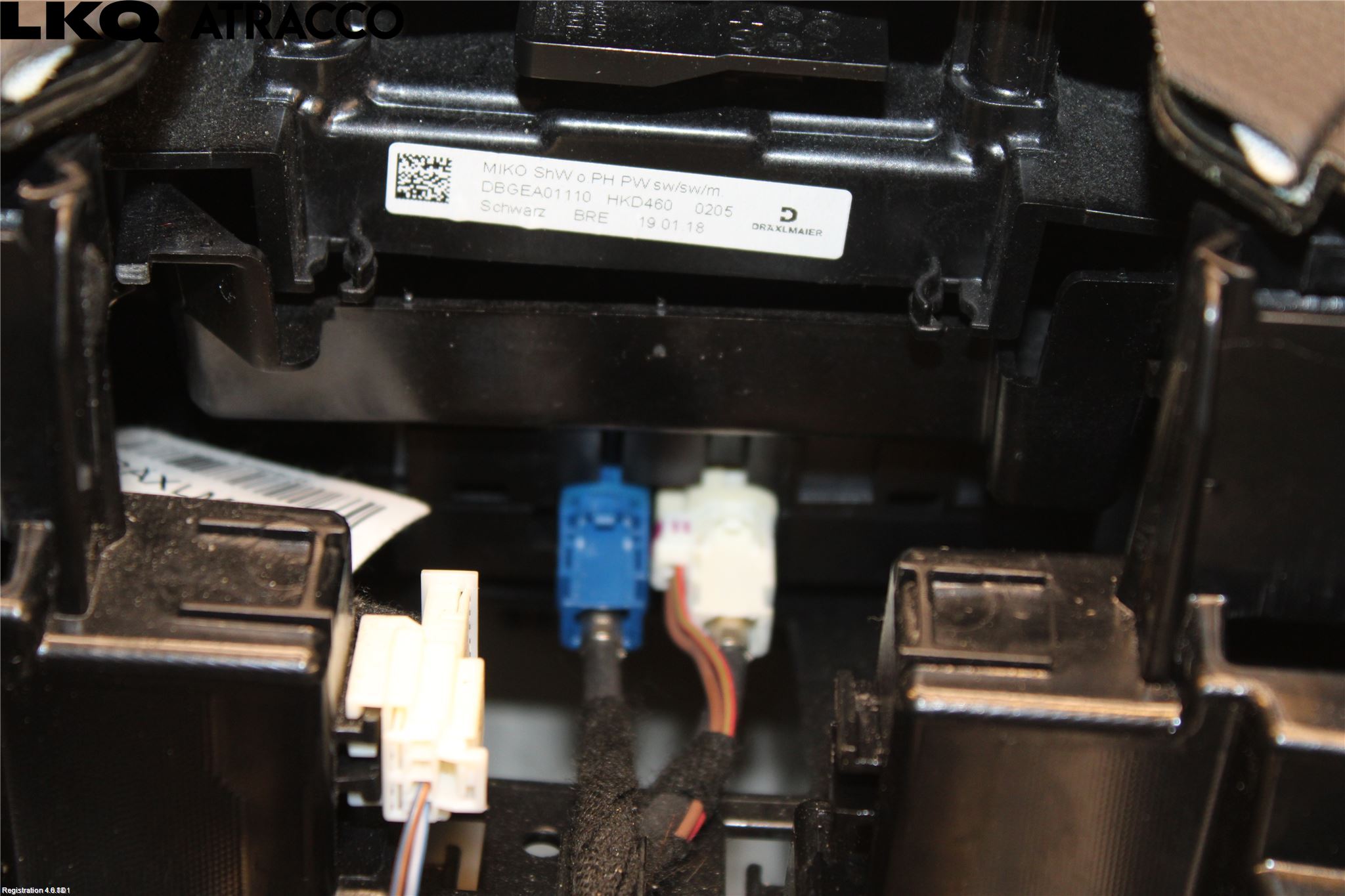 Mercedes-Benz MB E-KLASS (W213) 16-23 Instrumentkonsoll Mitt