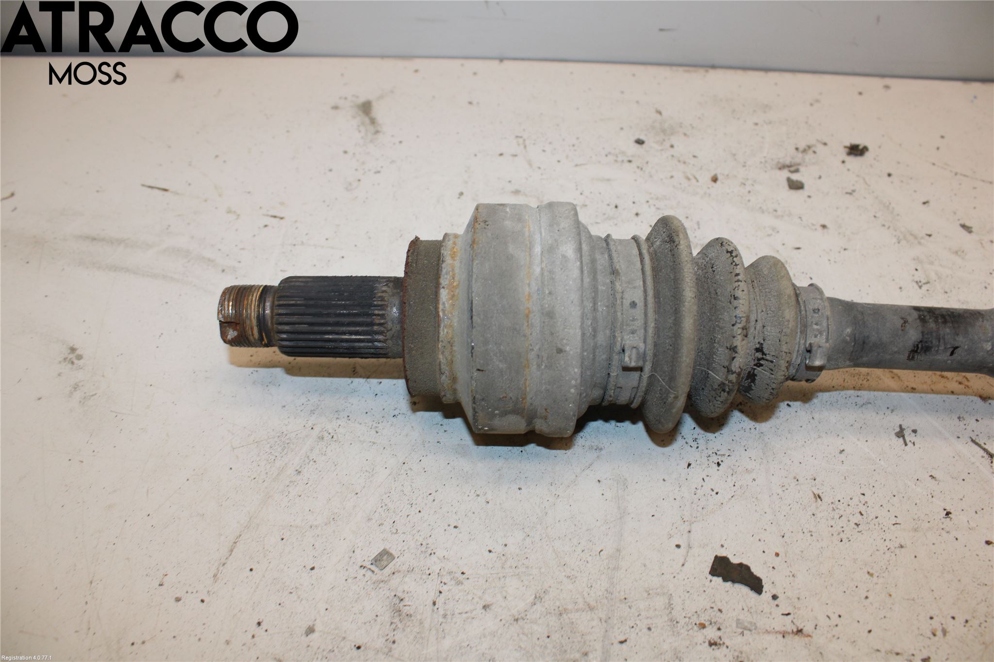 BMW 3 F30/F31/F80 12-19 Drivaxel Bak Höger