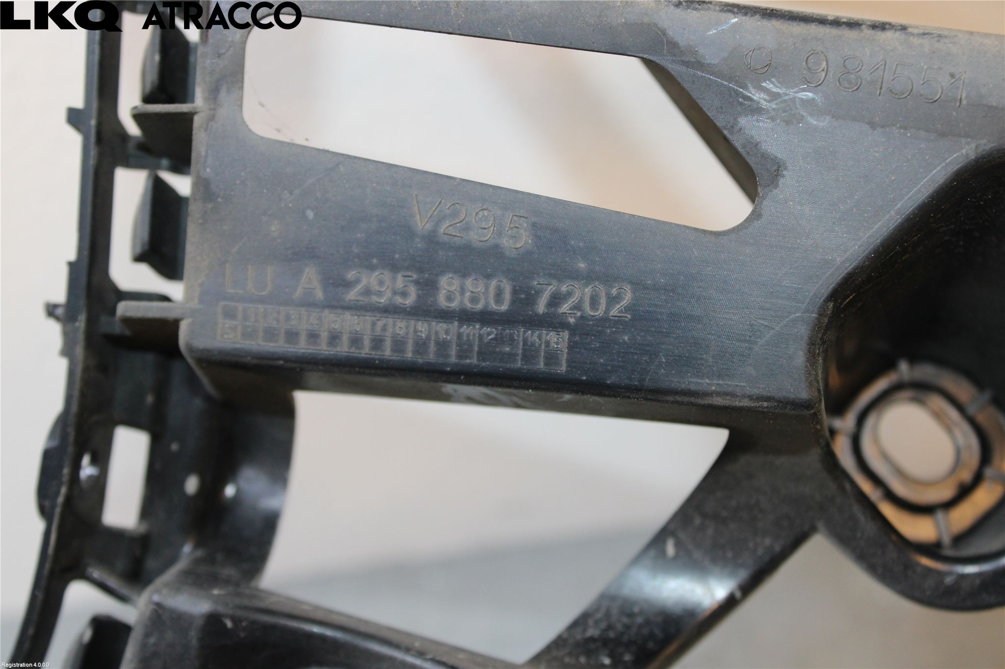 Mercedes-Benz MB EQE (V295) 22- Stötfångarbärjärn Bak