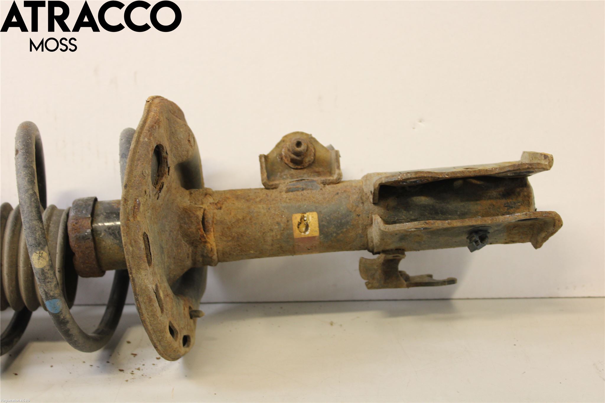 Toyota AURIS 13-19 Fjäderben Fram Höger