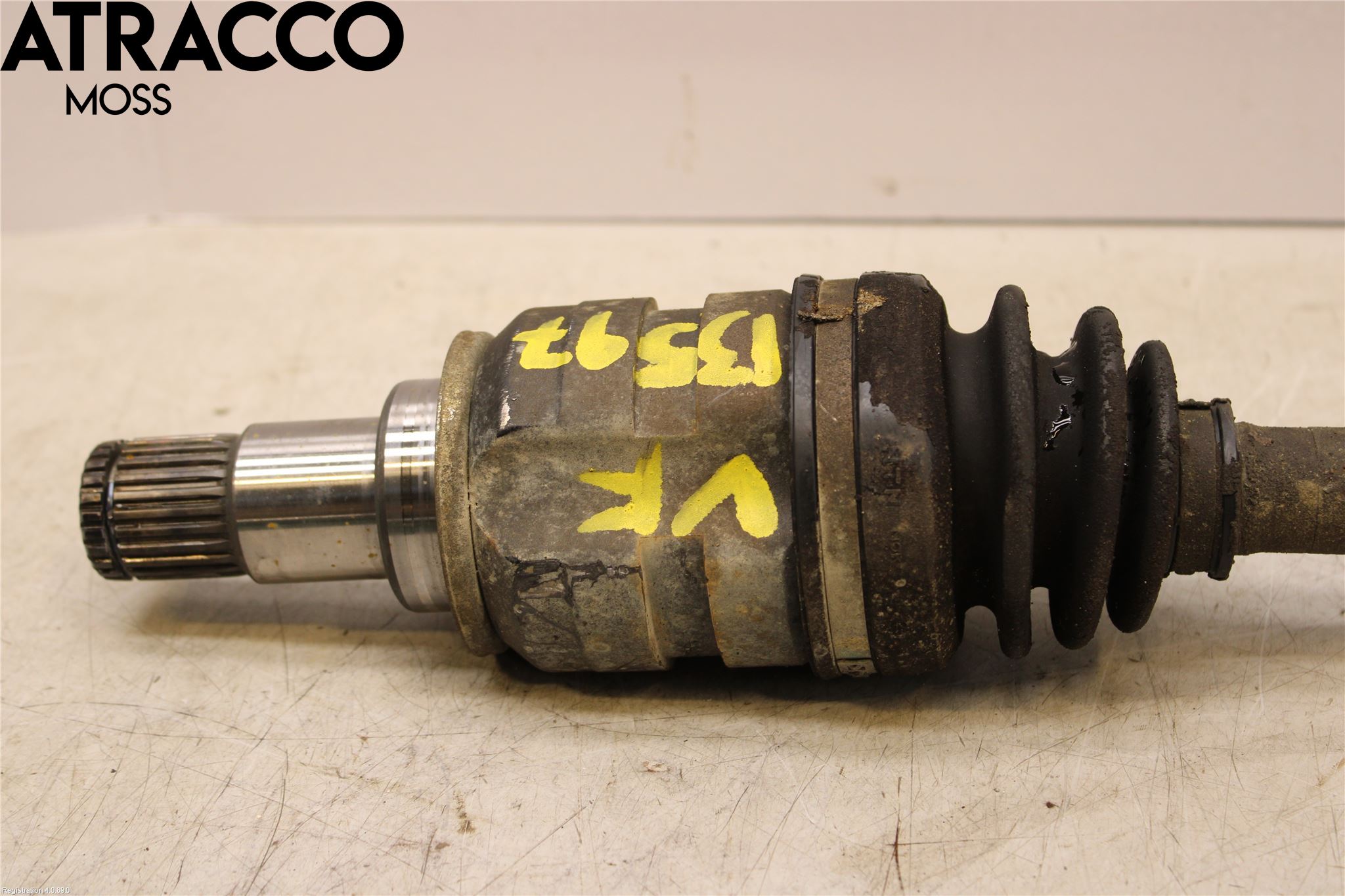 Toyota AURIS 13-19 Drivaxel Fram Vänster
