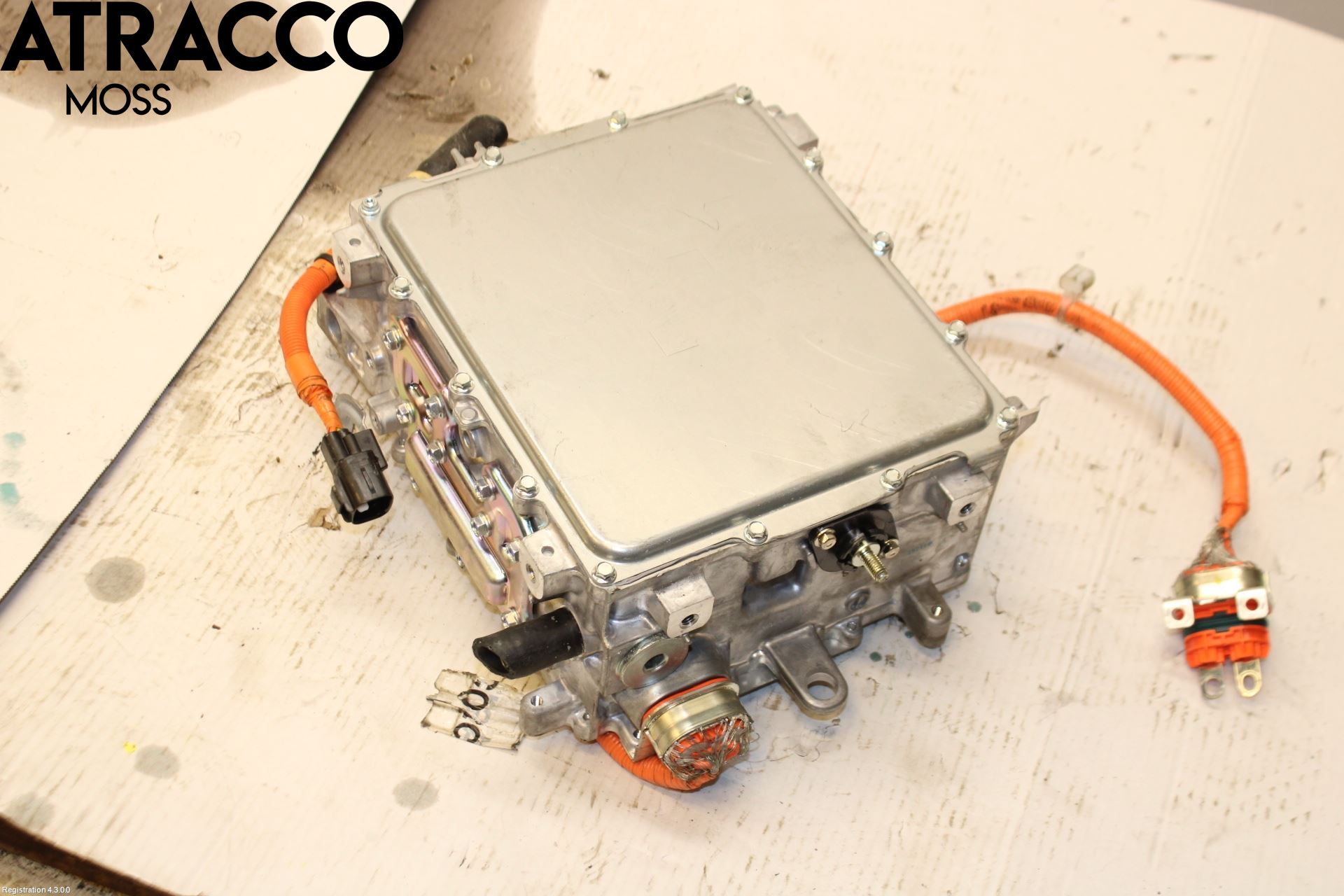 Mitsubishi OUTLANDER 13-21 Hybridconverter