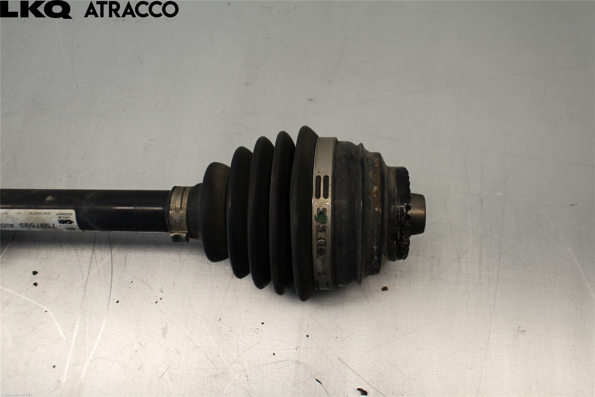 BMW 1 F20/F21 11-19 Drivaxel Fram Vänster