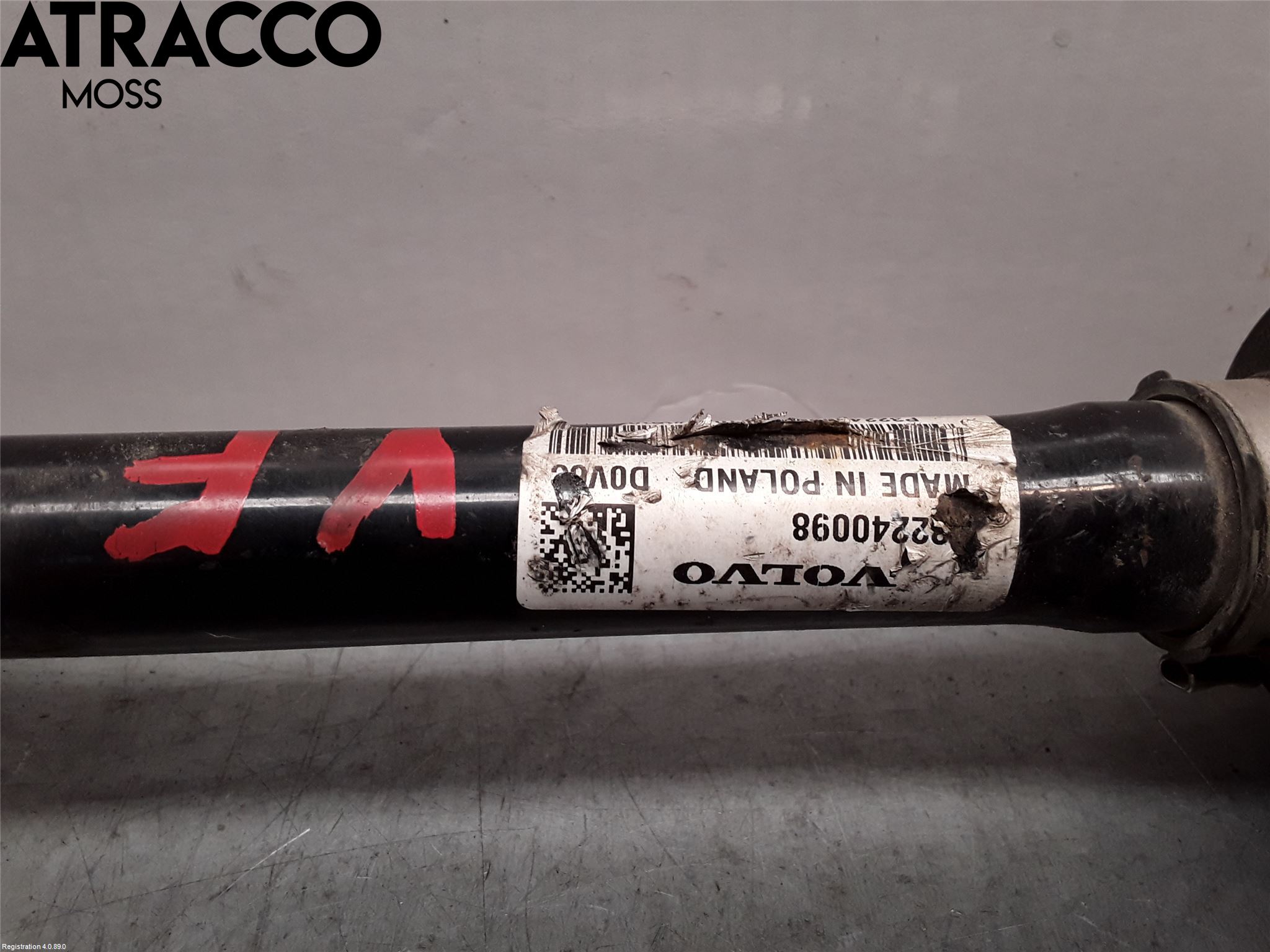 Volvo XC40/RECHARGE 18- Drivaxel Fram Vänster