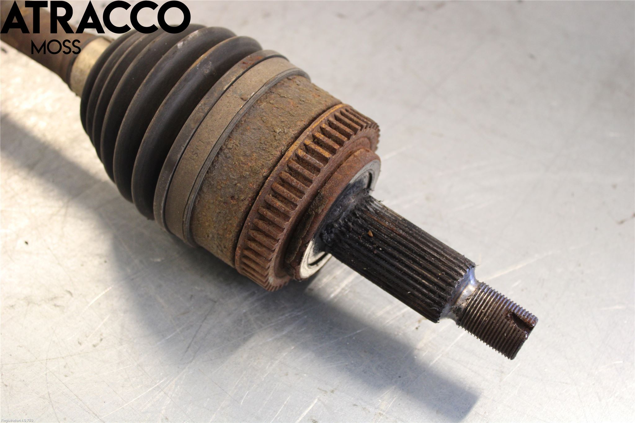 Kia SPORTAGE (SL) 11-15 Drivaxel Fram Vänster