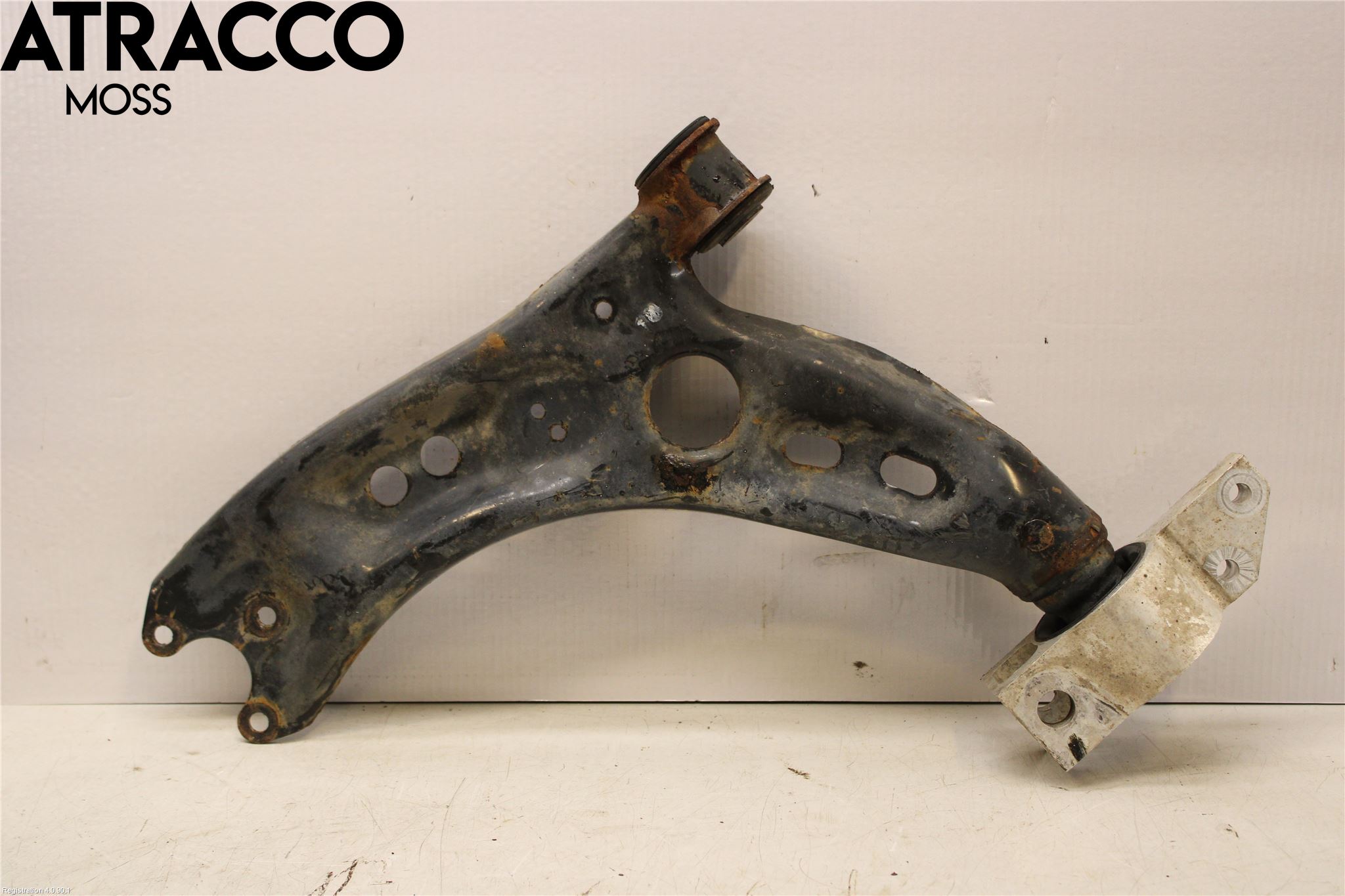 Volkswagen VW TOURAN 10-15 Bärarm Fram Undre Hö