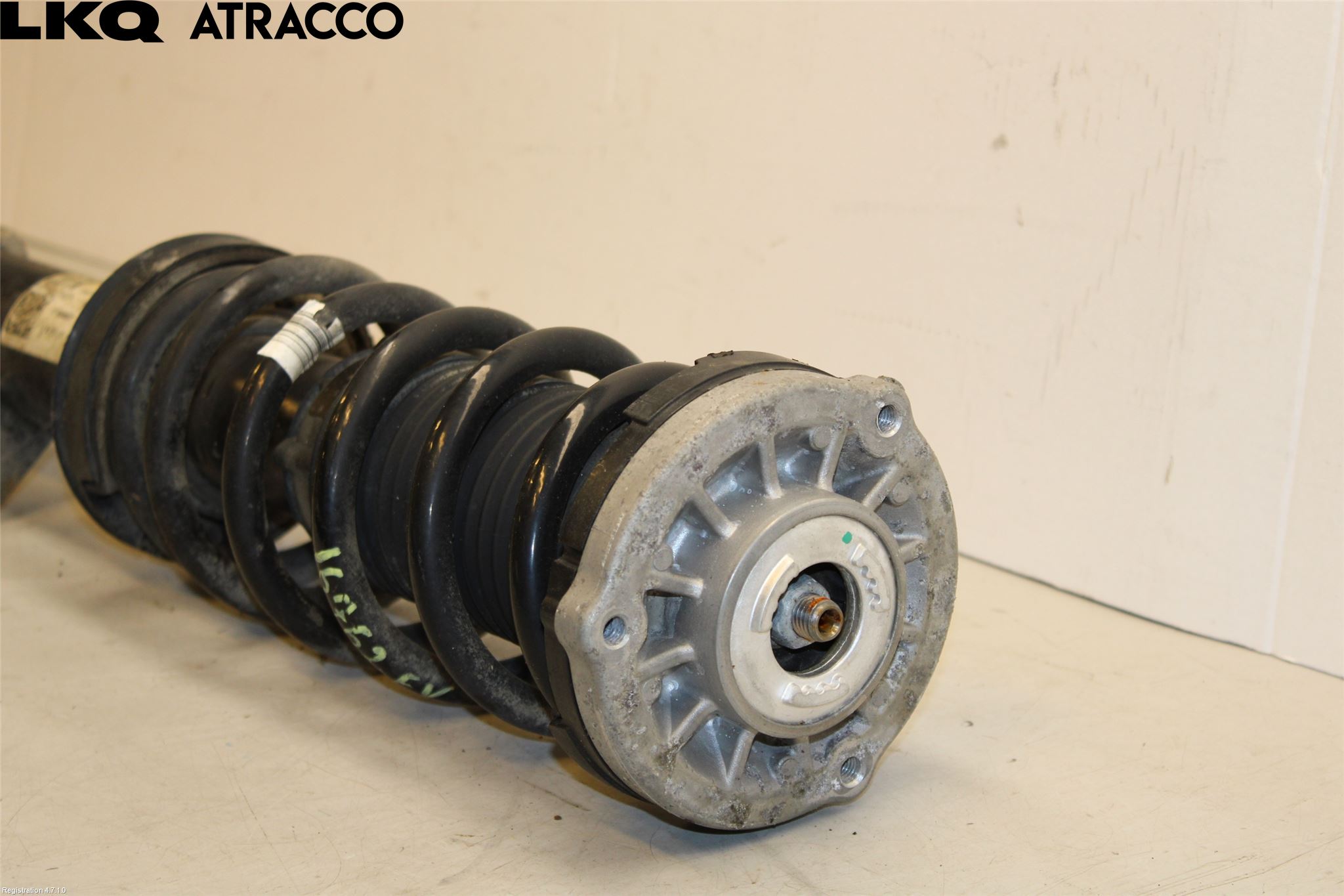BMW 5 G30/G31/F90 17-23 Fjäderben Fram Vänster