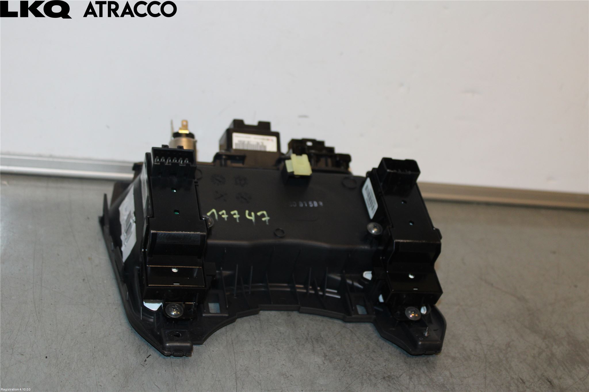 Kia SPORTAGE (SL) 11-15 Instrumentbräda Förvaringsfack