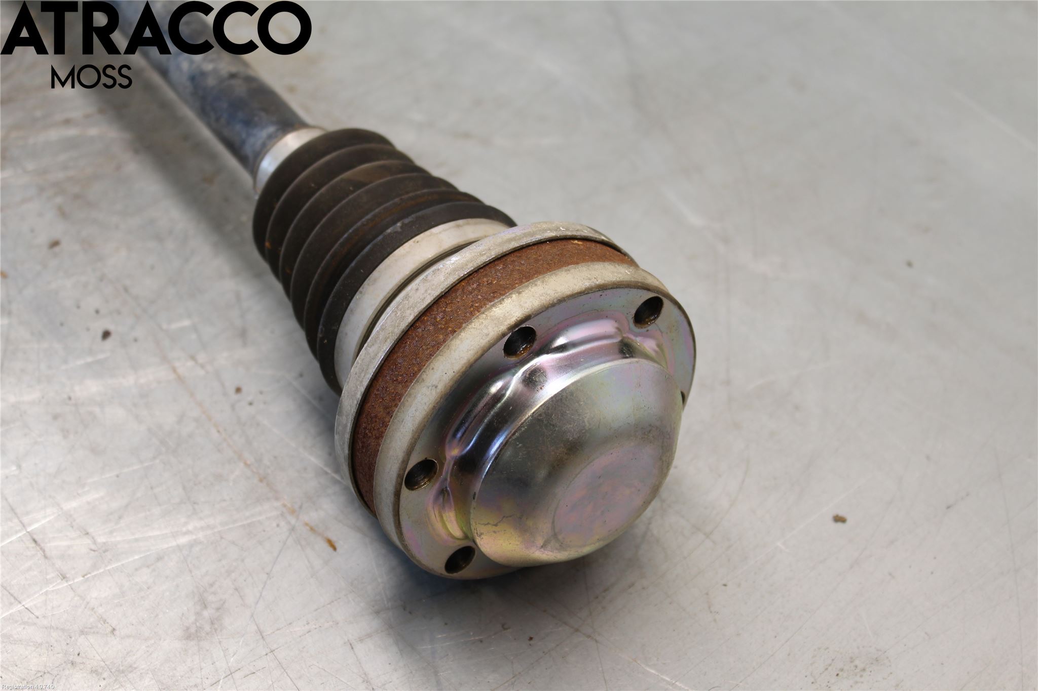 Volkswagen VW CADDY 16-20 Drivaxel Fram Höger