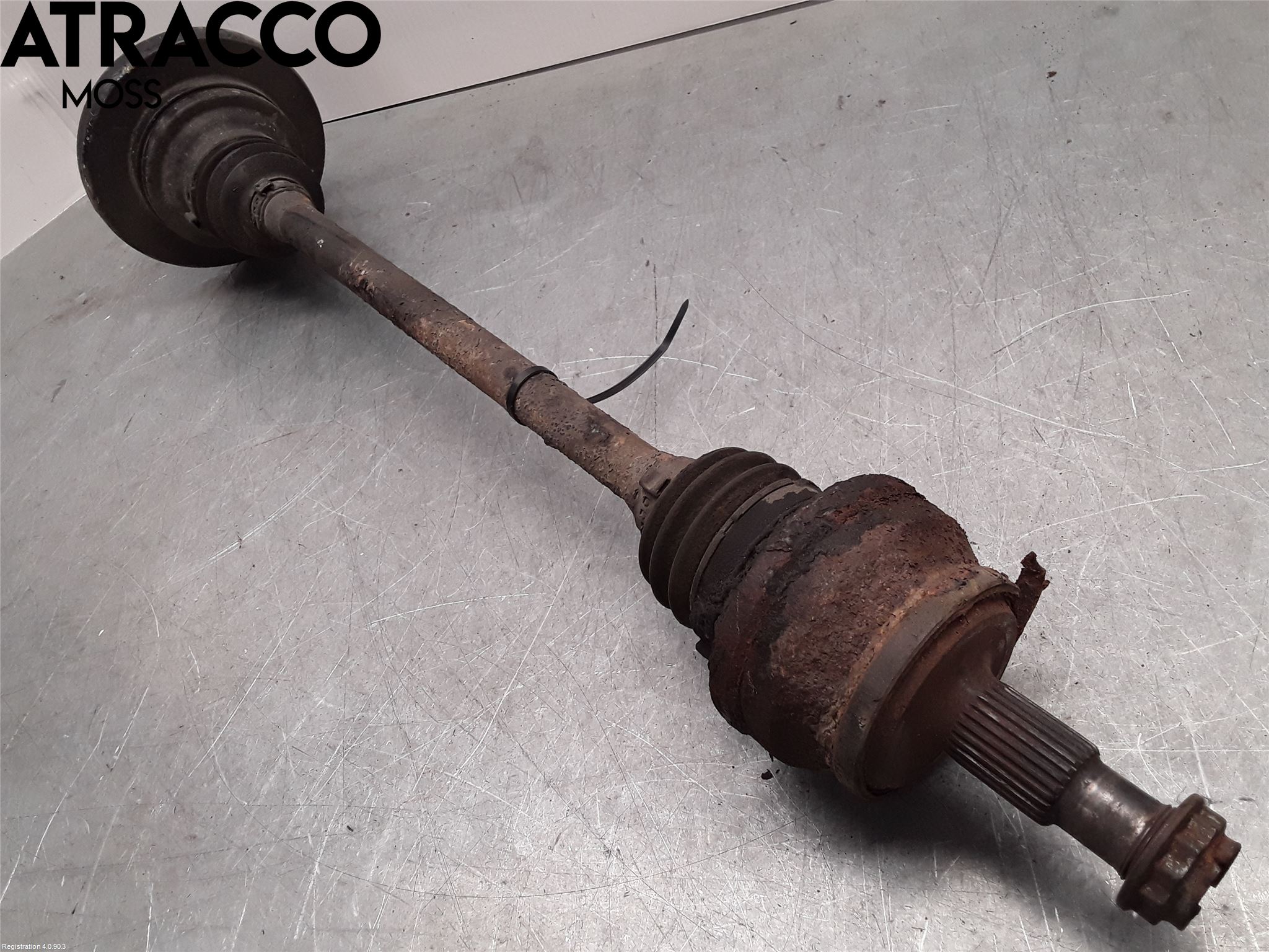 Mercedes-Benz MB E-KLASS (W211) 02-09 Drivaxel Bak Höger
