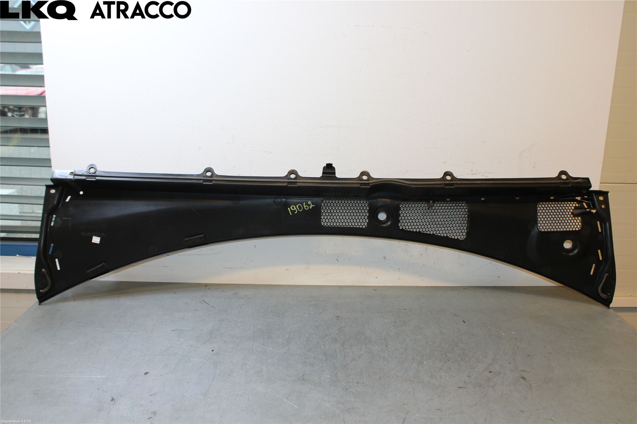 Volvo EX40 25- Torpedplåt-Torpedplast