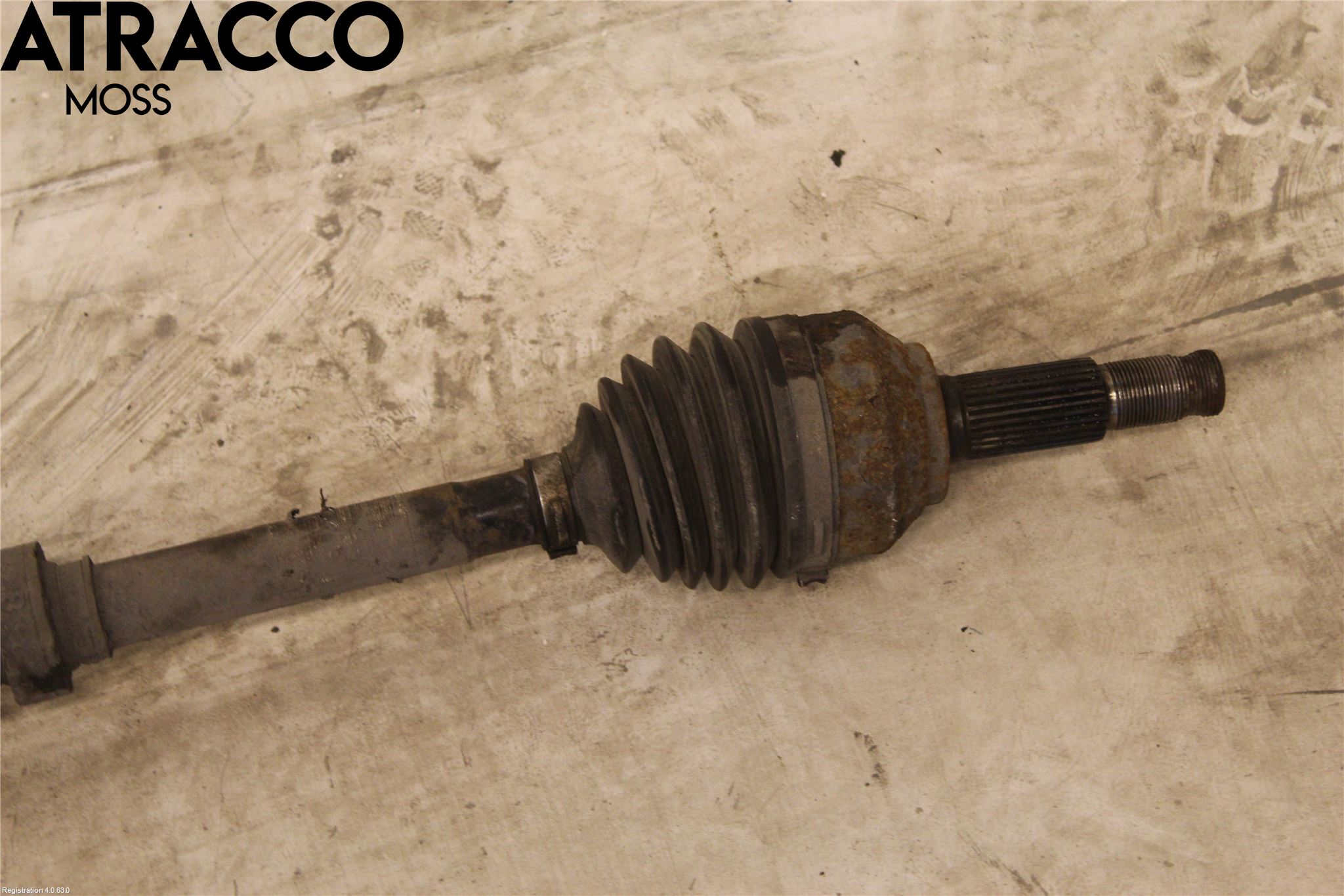 Nissan QASHQAI+2  08-10 Drivaxel Fram Höger
