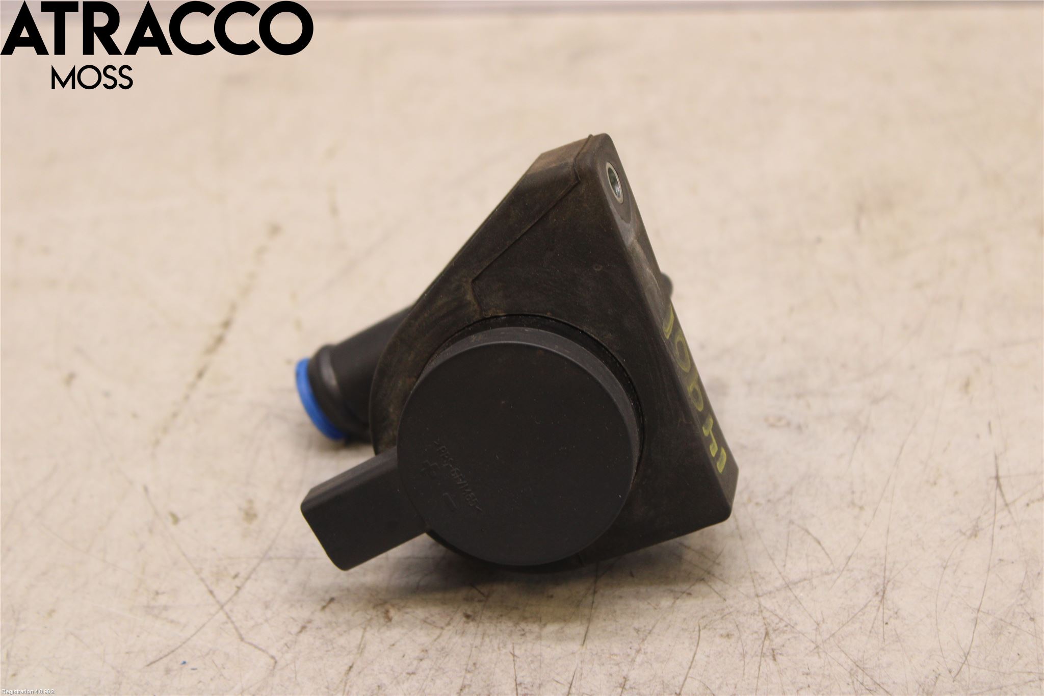 Volkswagen VW GOLF VI 09-13 Vattenpump