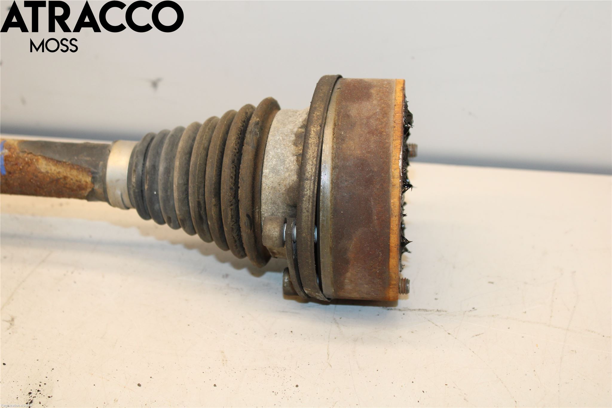 Volkswagen VW GOLF VI 09-13 Drivaxel Fram Vänster