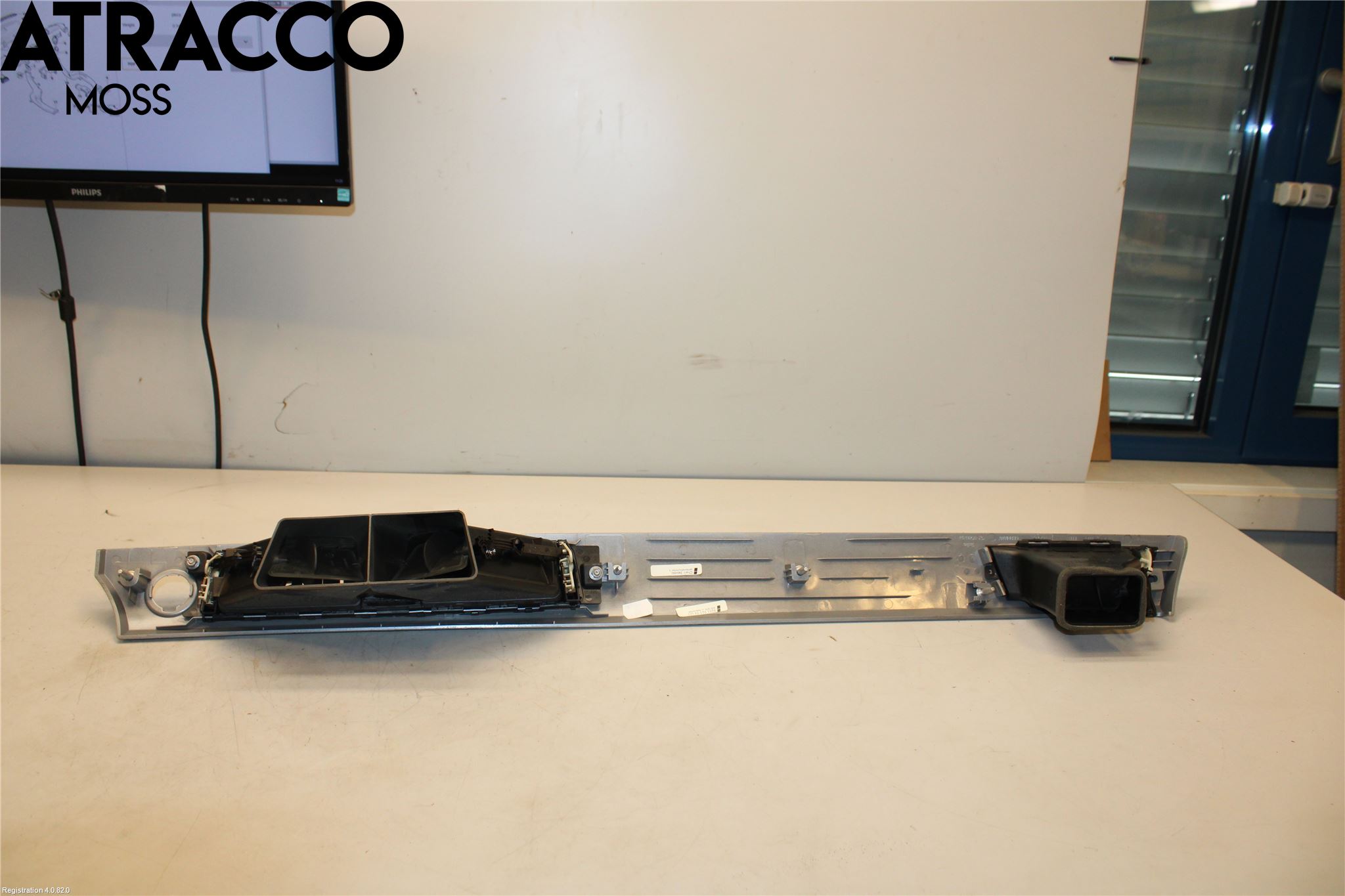 BMW 3 E90/91 SED/TOU 05-12 Defrosterkanal-Munstycke