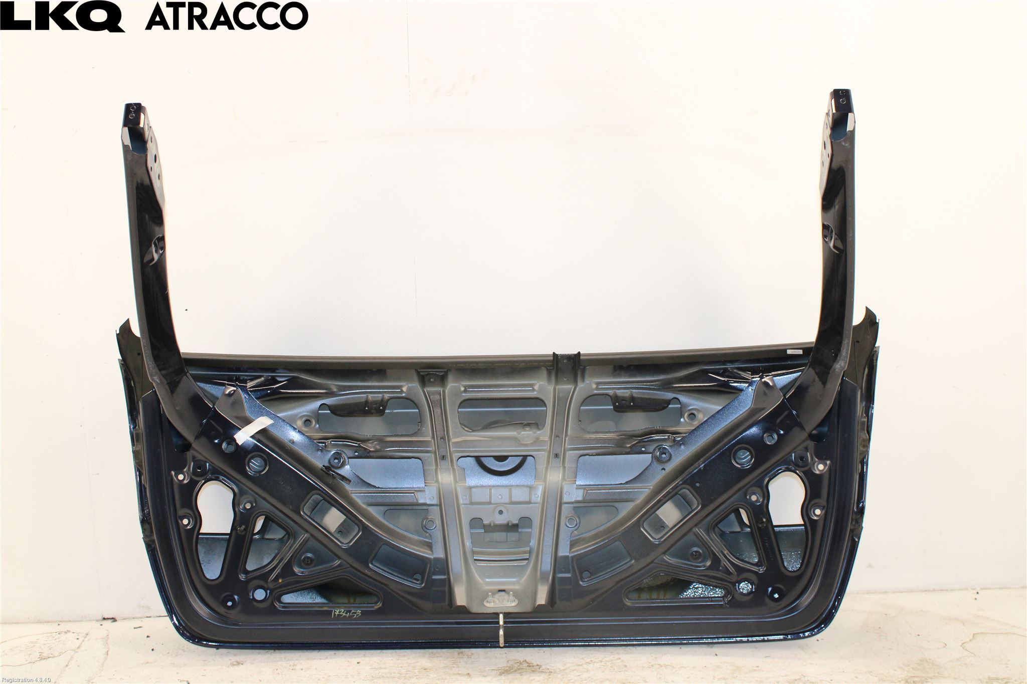 BMW 5 F10/F11/F18 09-17 Baklucka (Ej Med Ruta)