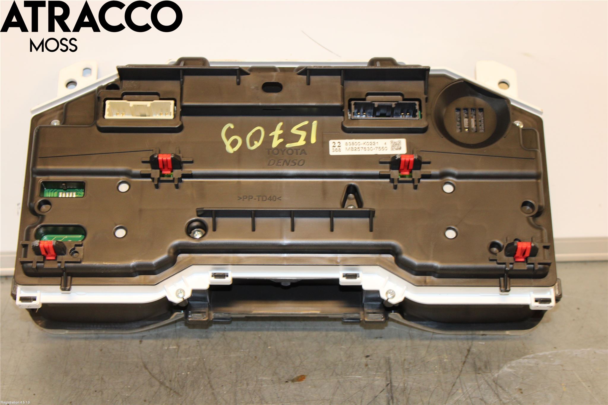 Toyota YARIS XP21 20- Instrument Komb