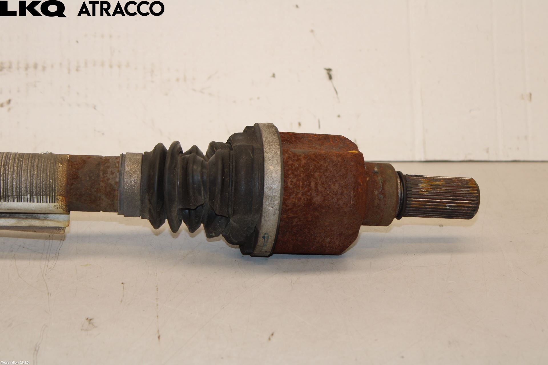 Peugeot 3008 09-16 Drivaxel Fram Vänster