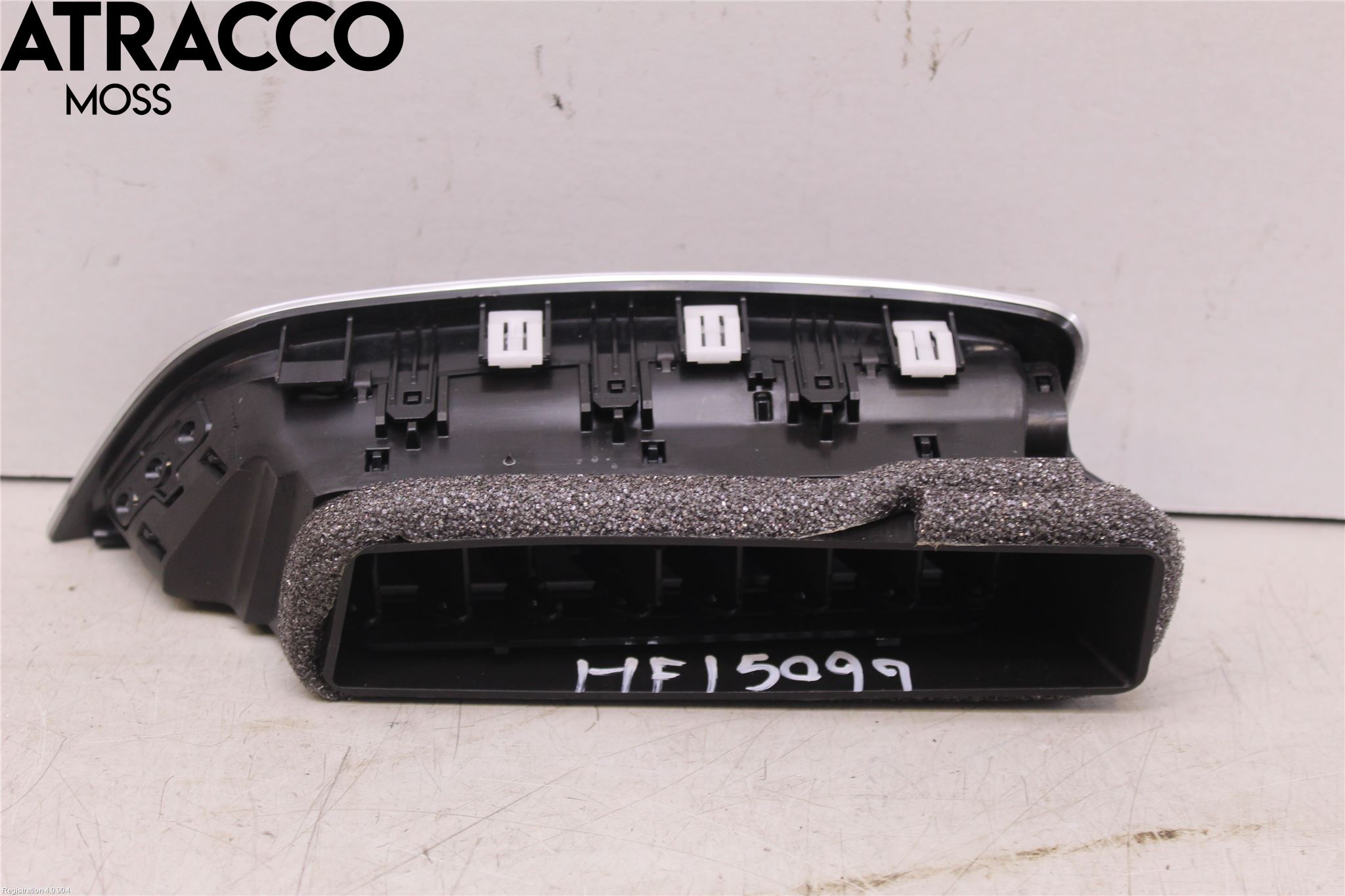 Ford S-MAX 15- Defrosterkanal-Munstycke