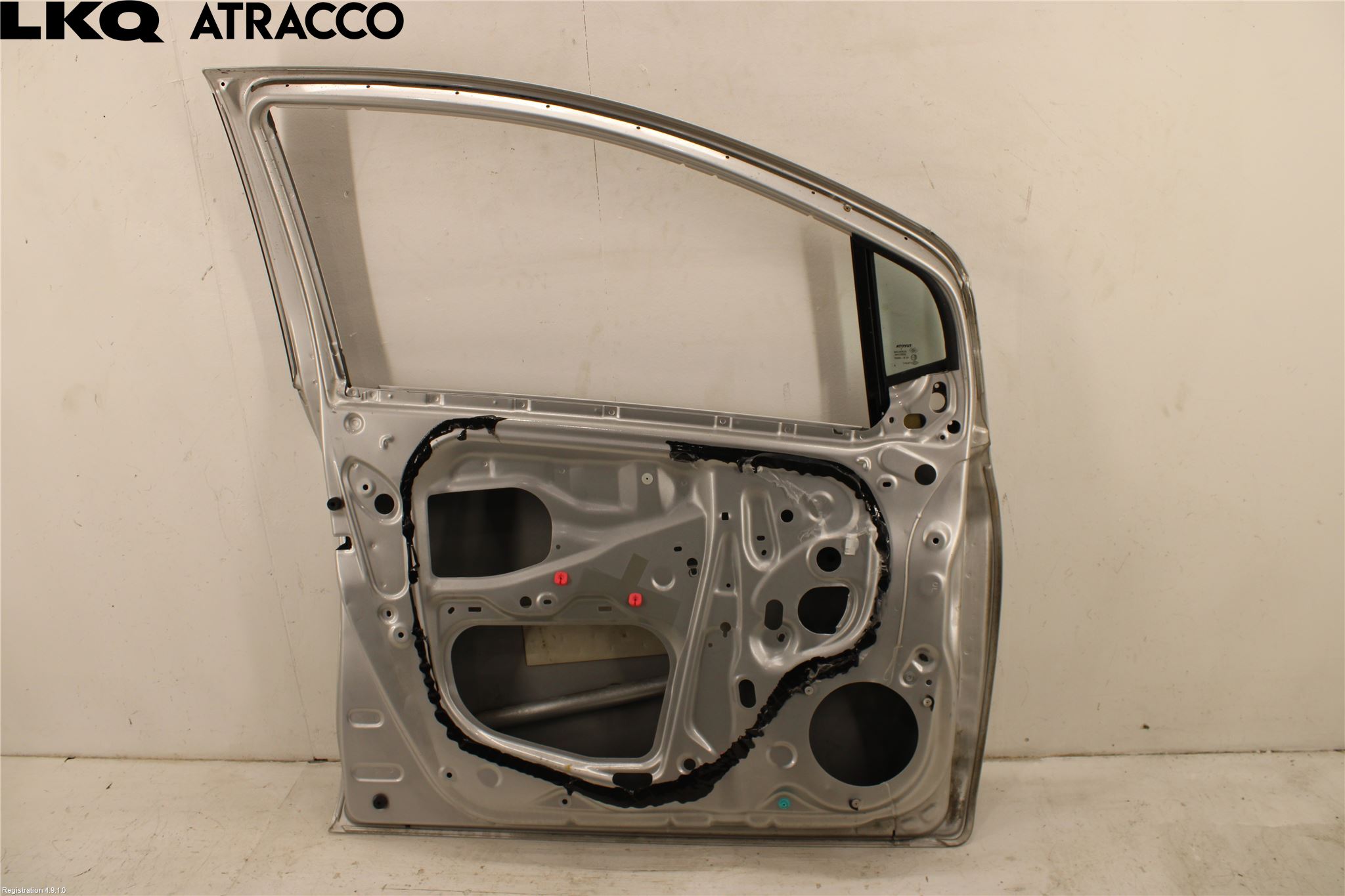 Toyota YARIS XP90 06-11 Dörr Fram Vänster