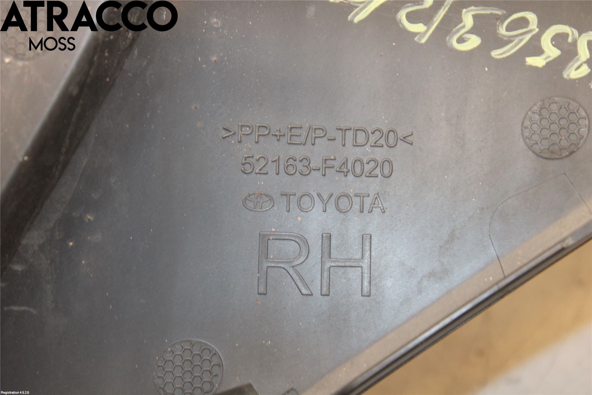Toyota C-HR 16-23 Dimljus/Reflex Bak
