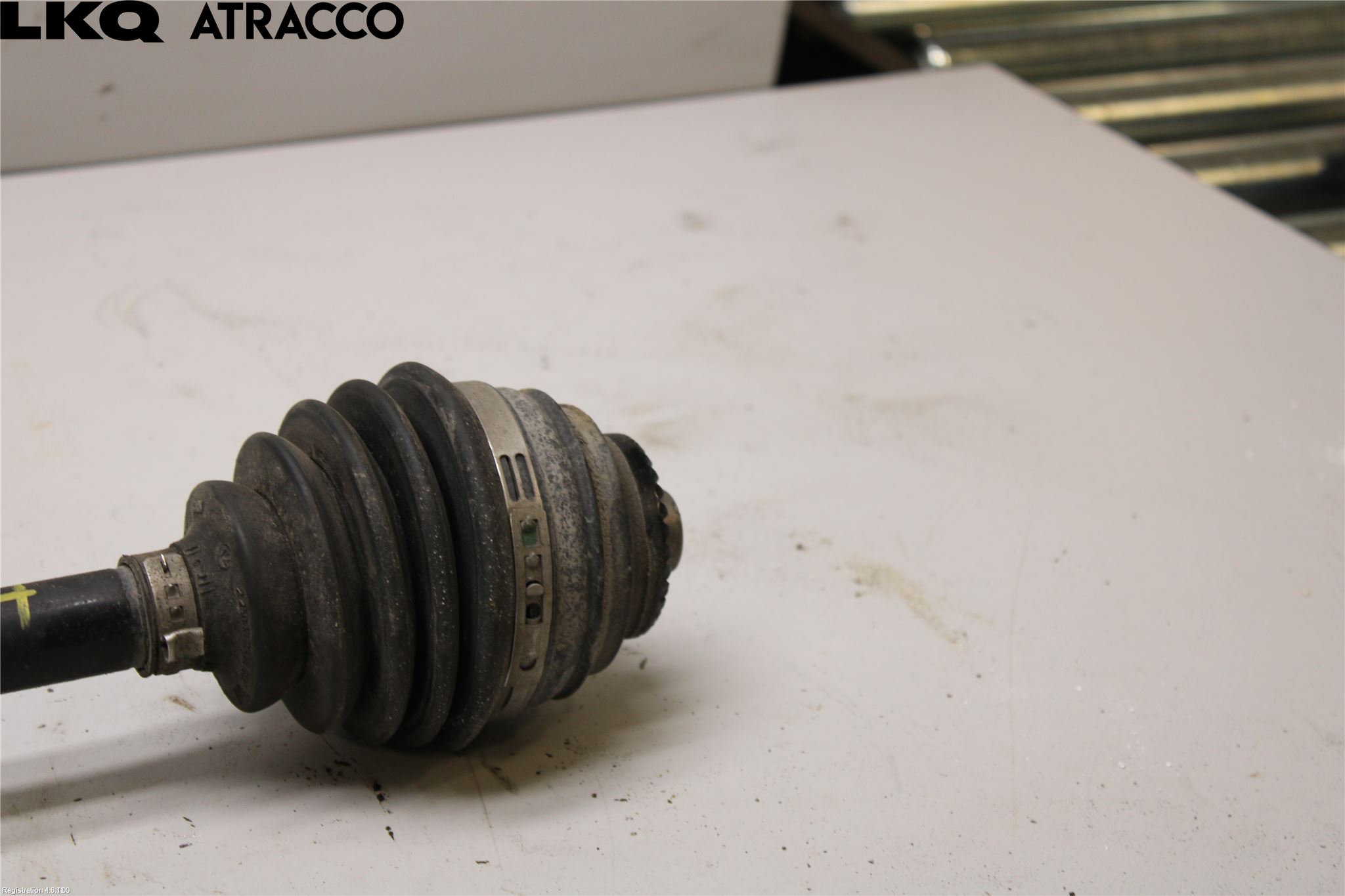 BMW 3 F30/F31/F80 12-19 Drivaxel Fram Höger