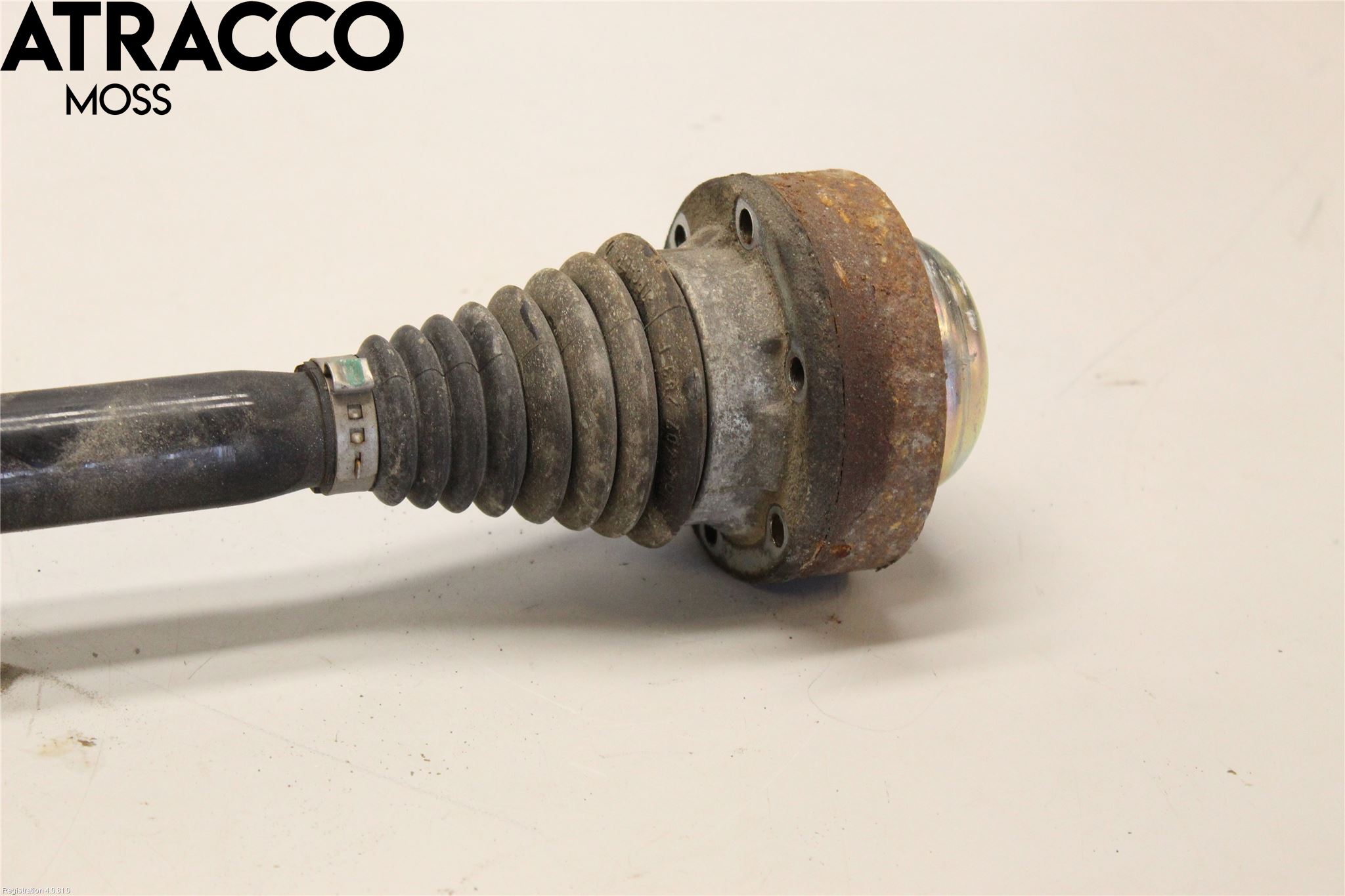Audi A4/S4 B9 16-19 Drivaxel Bak Höger