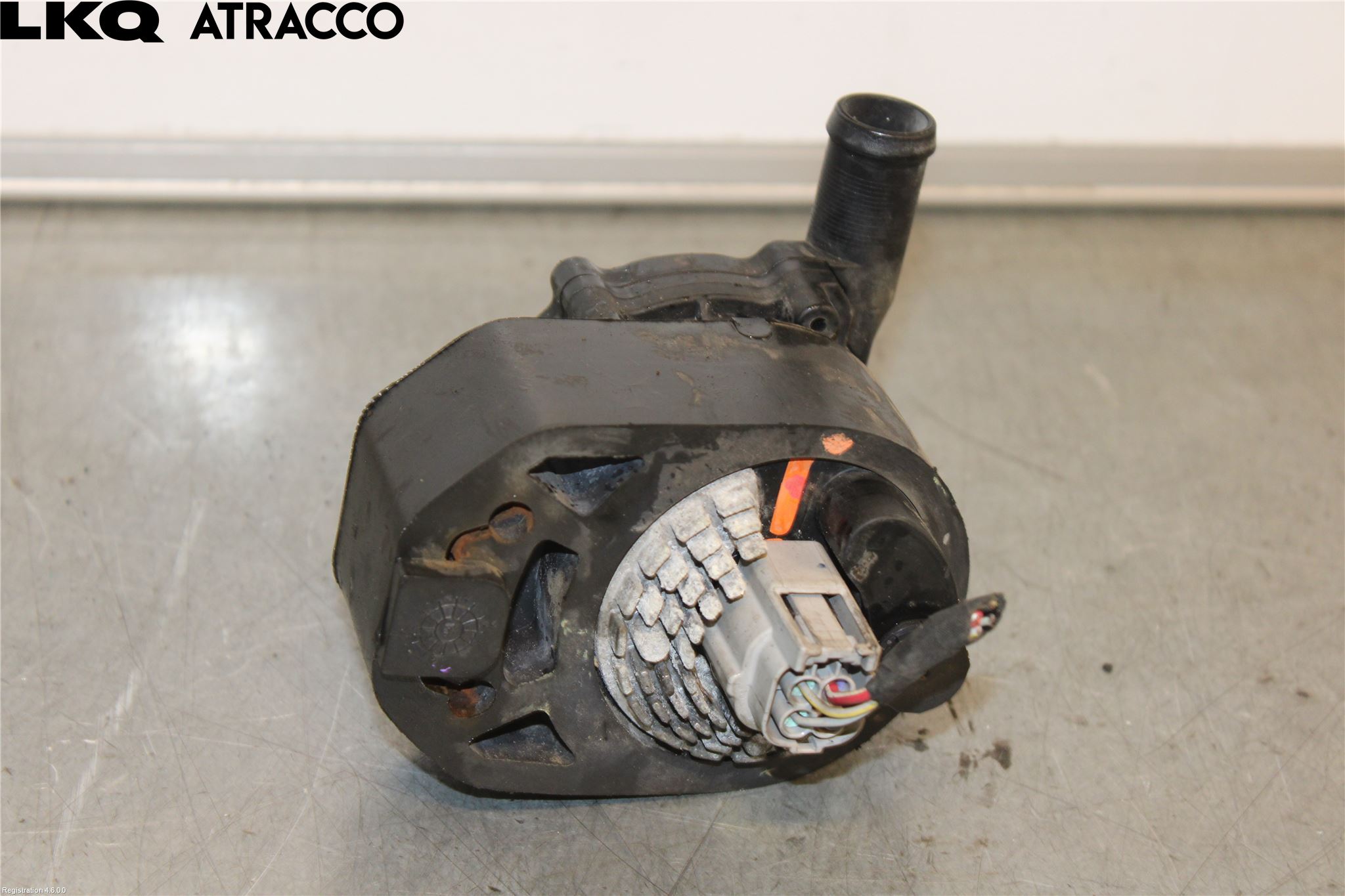 Tesla MODEL S 13- Vattenpump